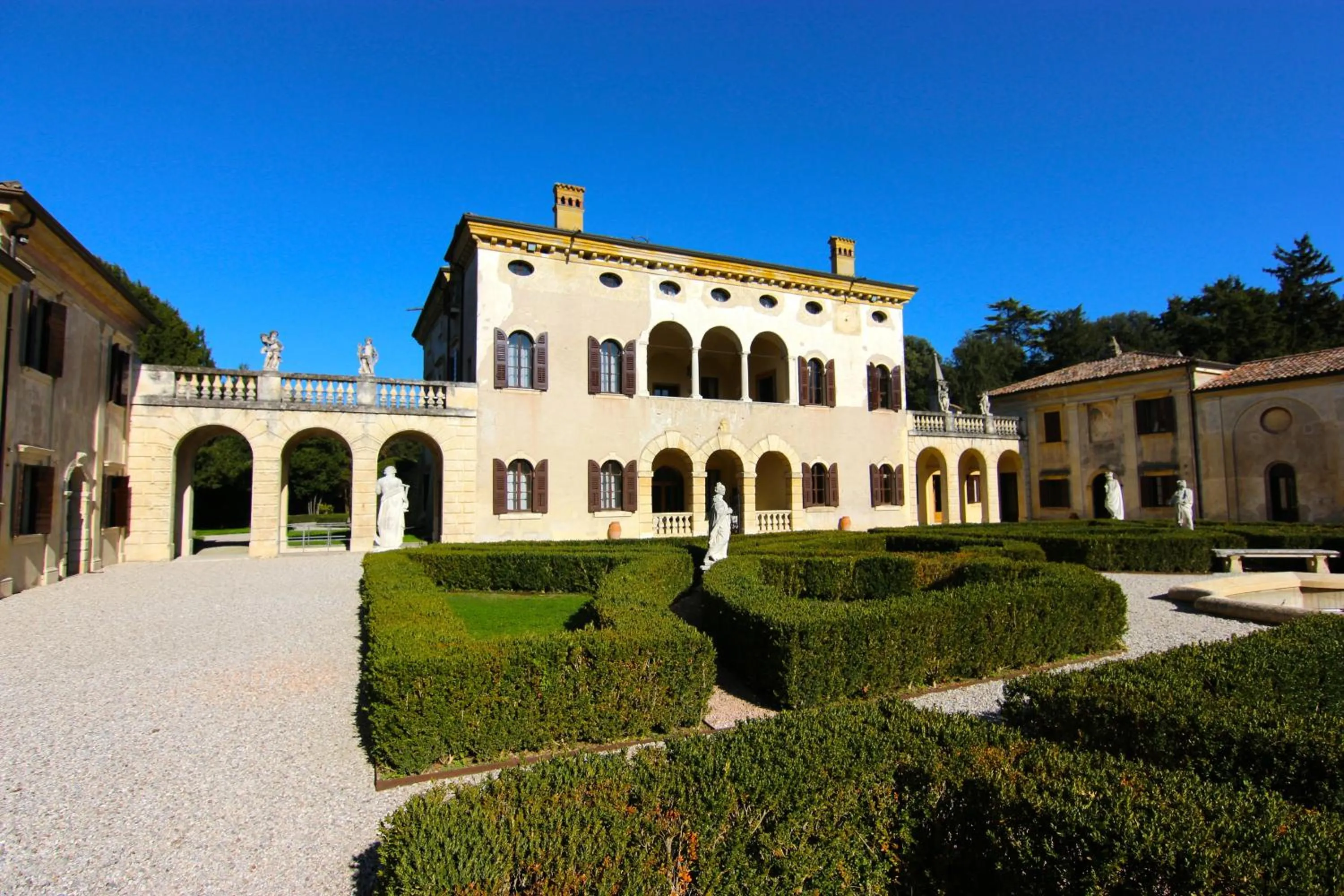 Facade/entrance in Hotel Villa Giona
