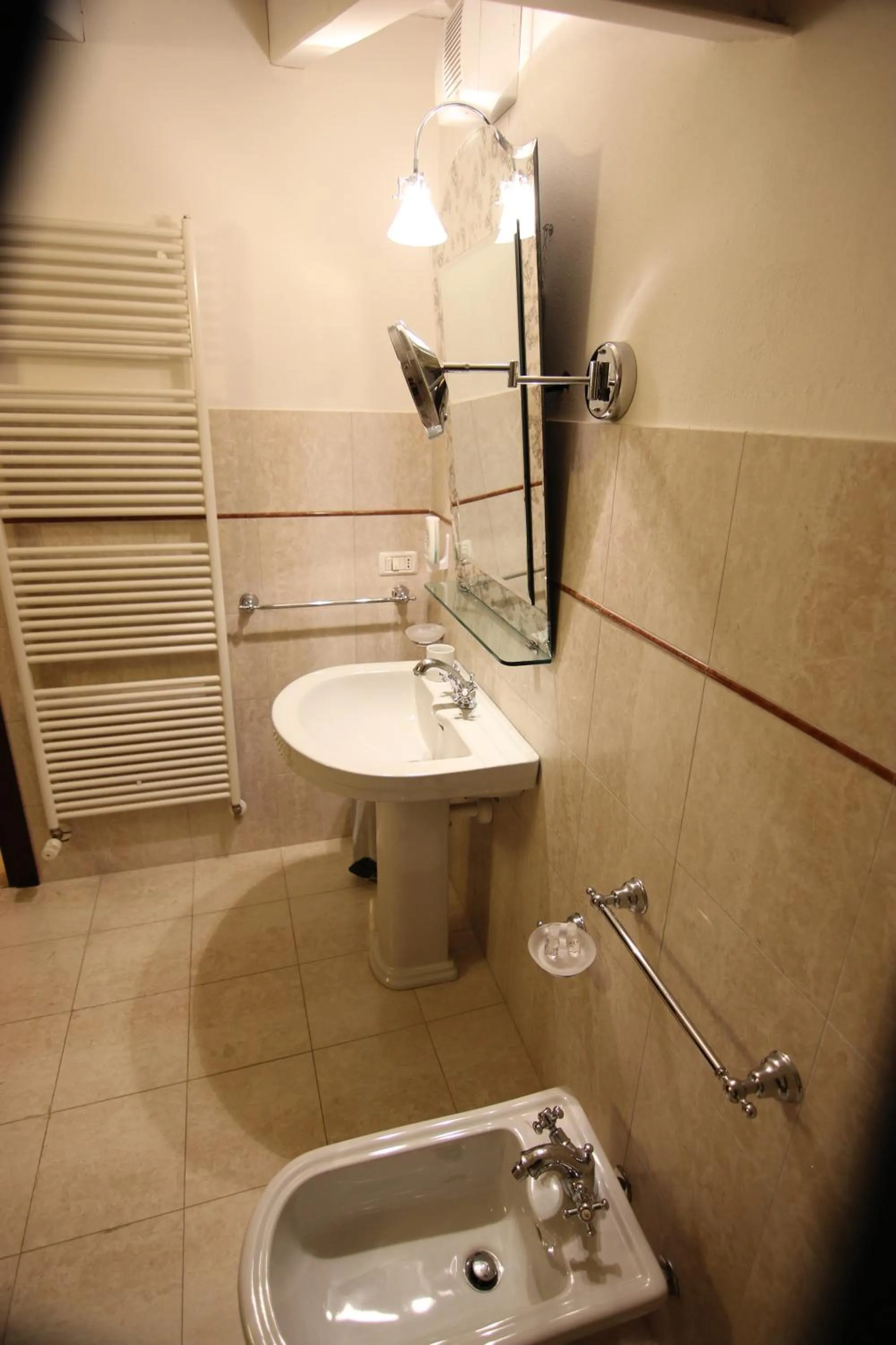 Bathroom in Hotel Villa Giona