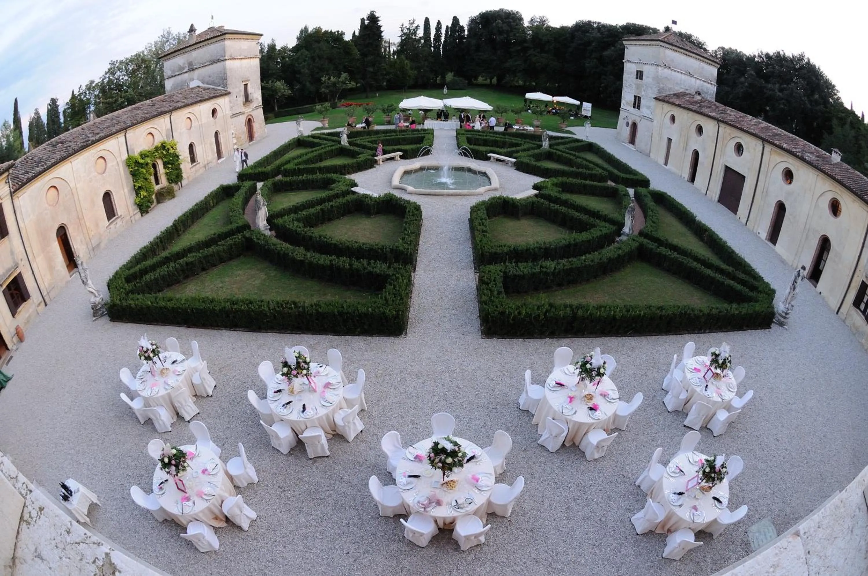 Banquet/Function facilities in Hotel Villa Giona