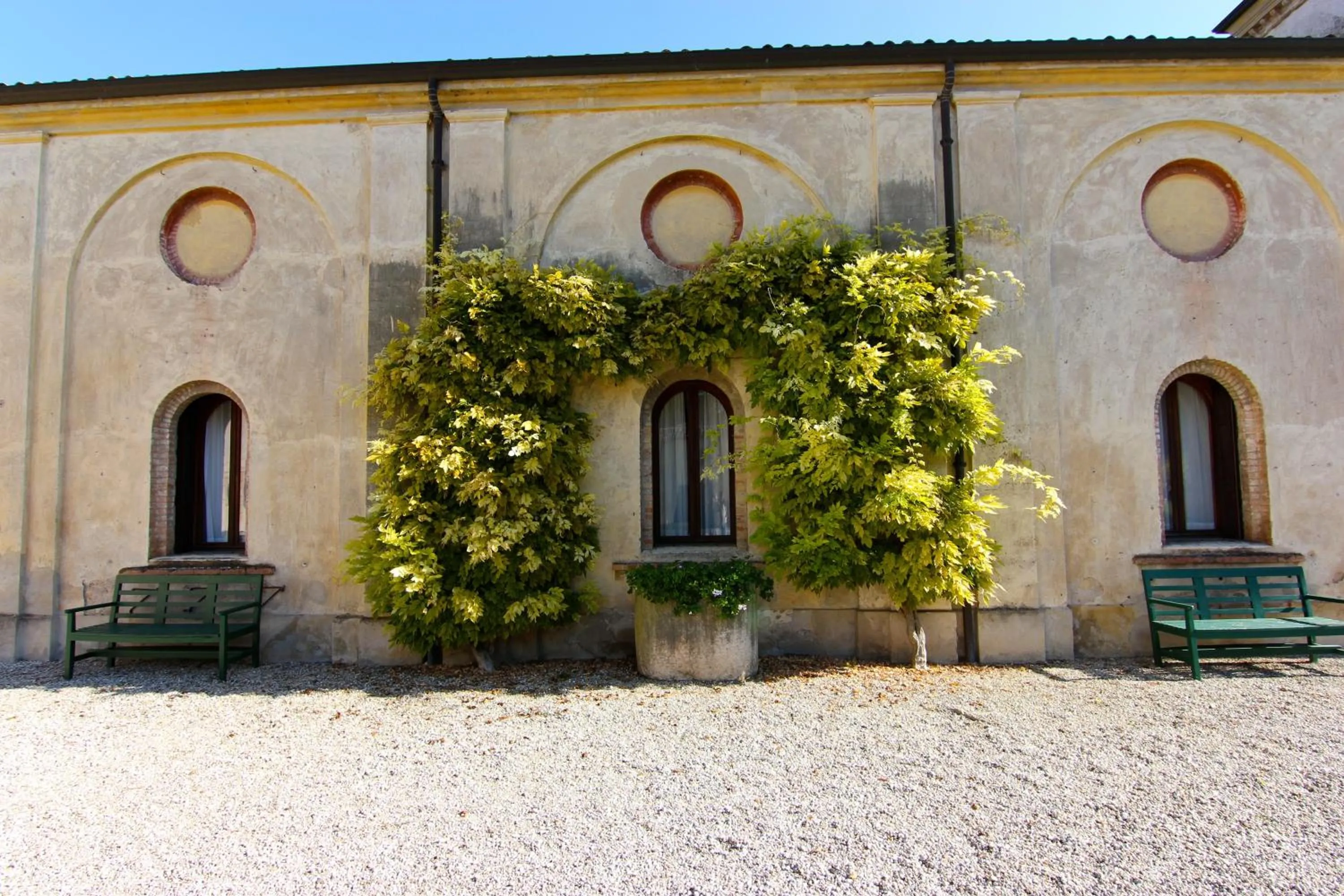 Property building in Hotel Villa Giona