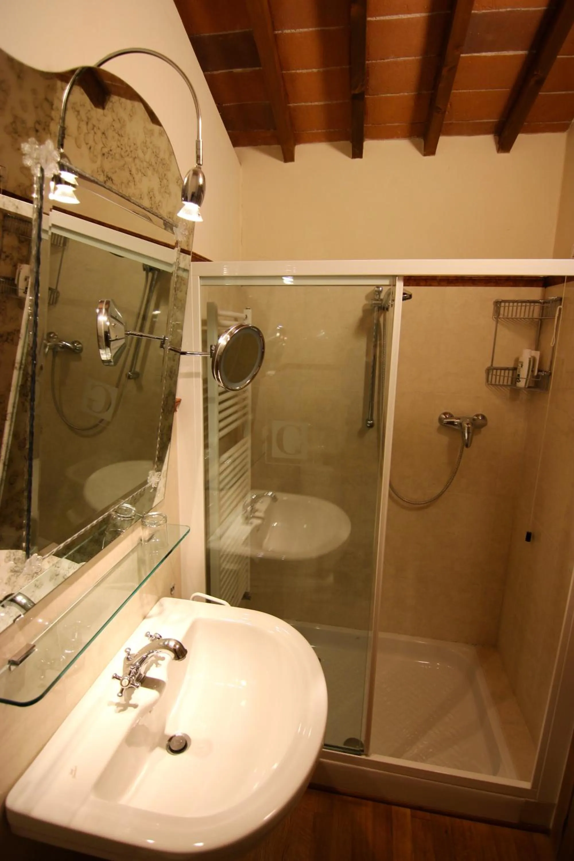Bathroom in Hotel Villa Giona