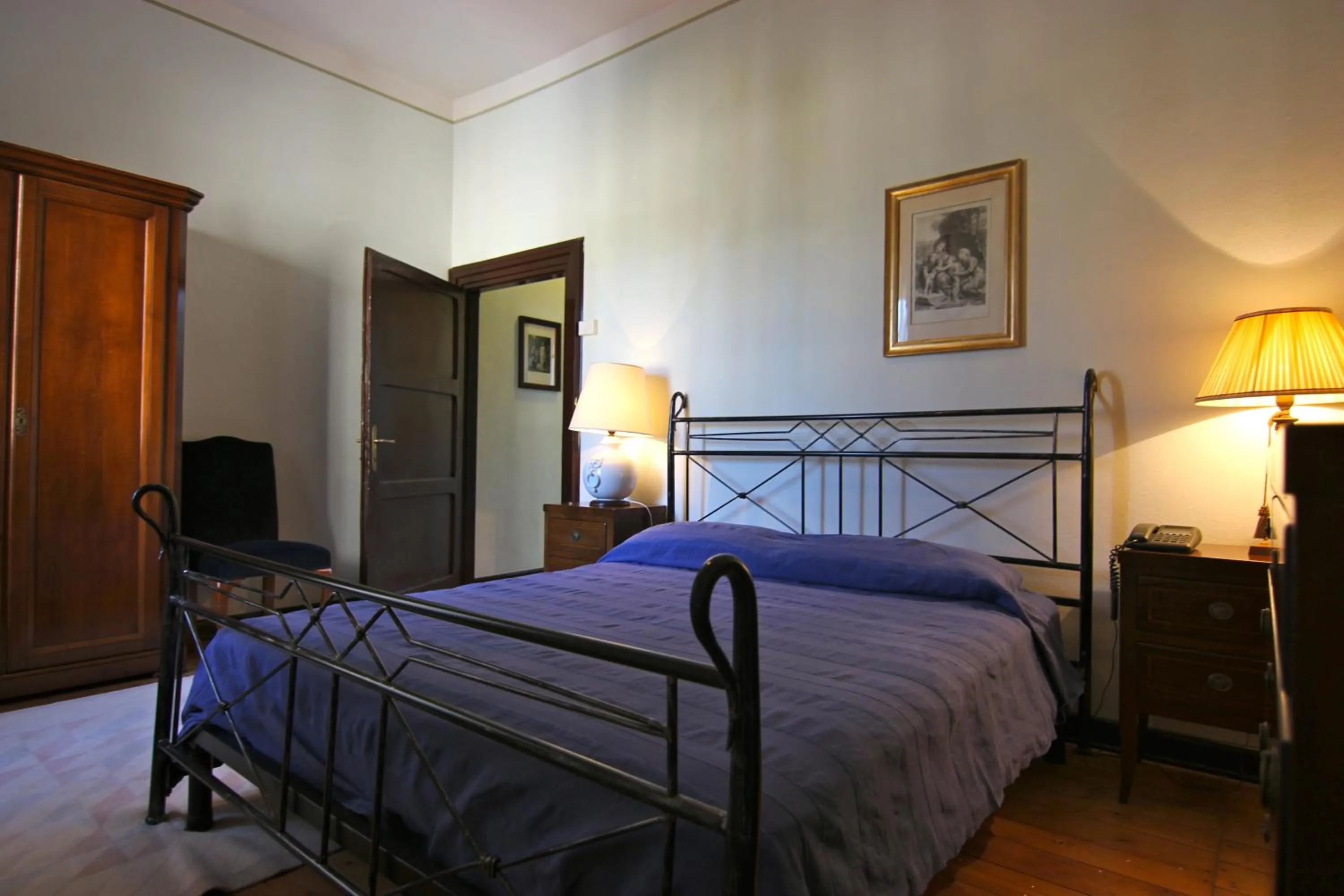 Bedroom in Hotel Villa Giona