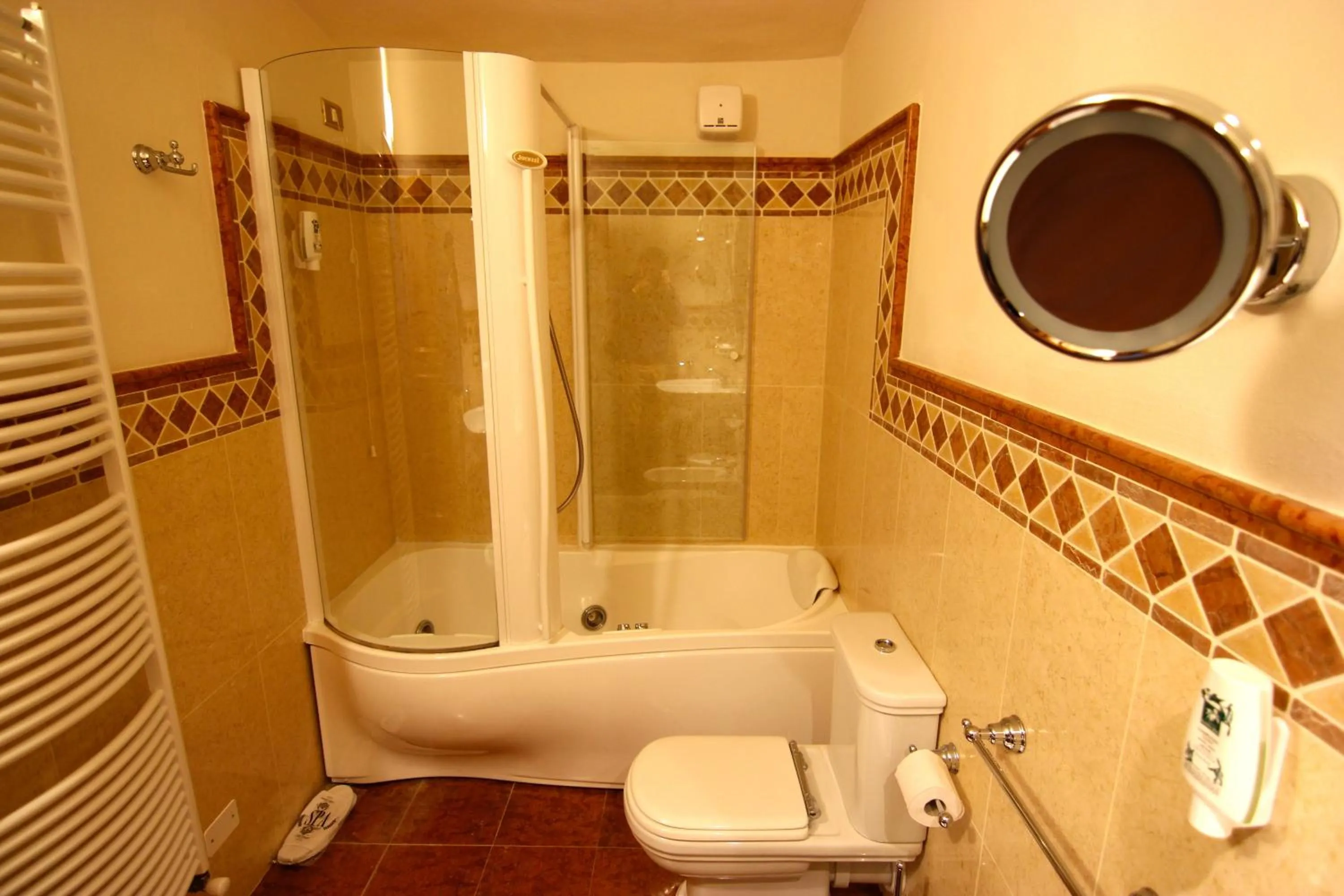 Bathroom in Hotel Villa Giona