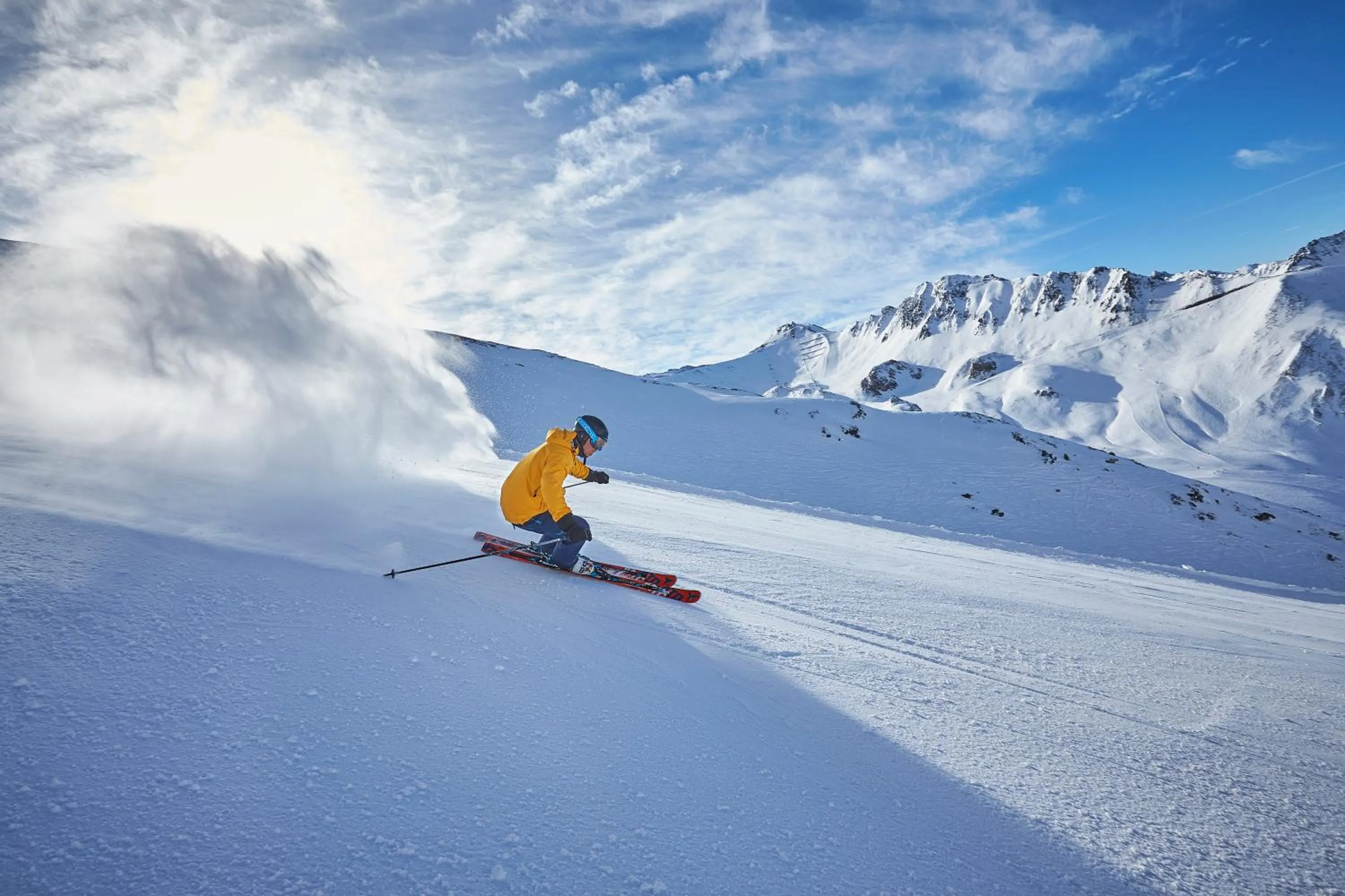 Skiing in Hotel Mondin