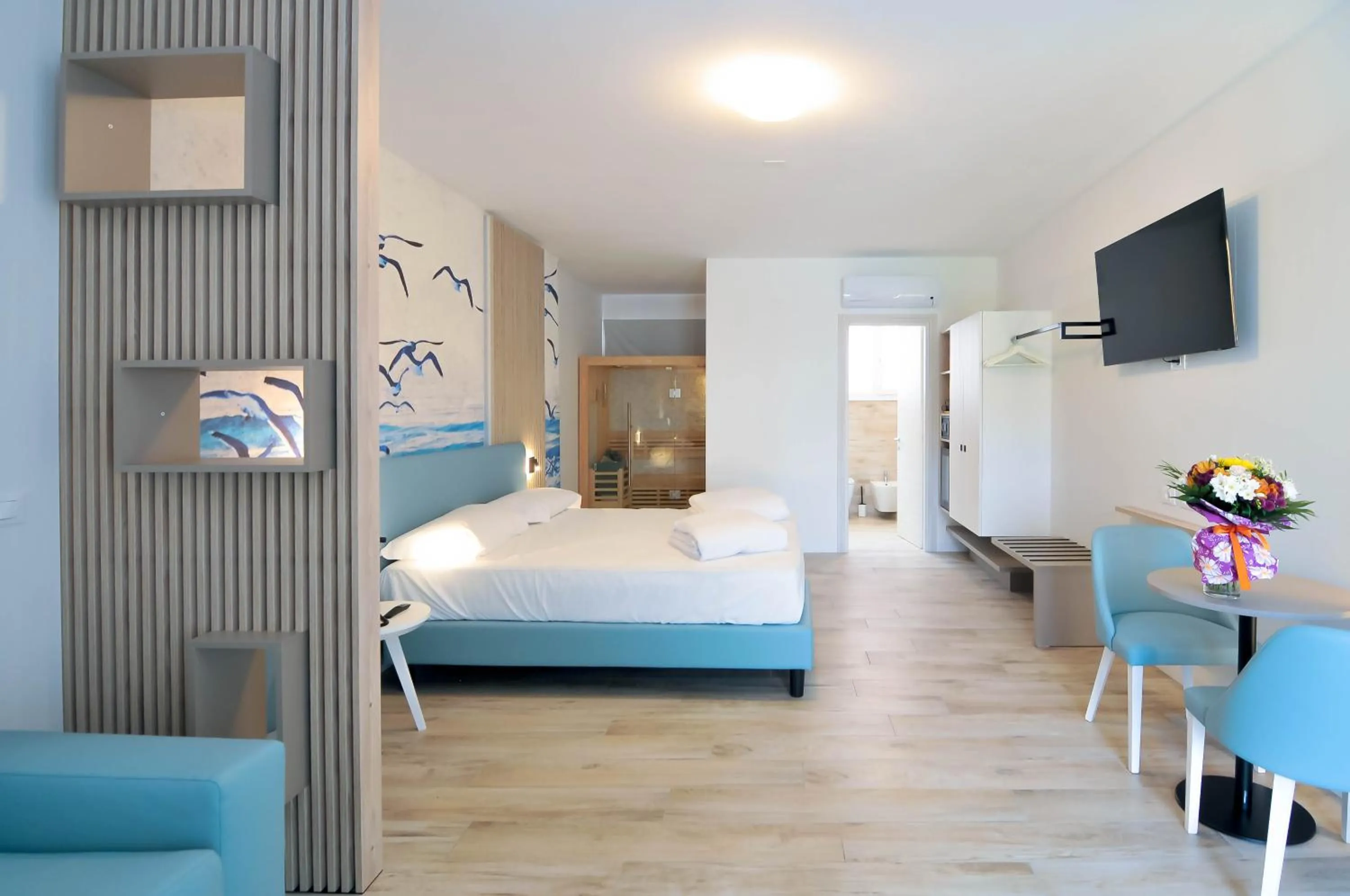 Communal lounge/ TV room in Marina Palace Hotel 4 stelle S