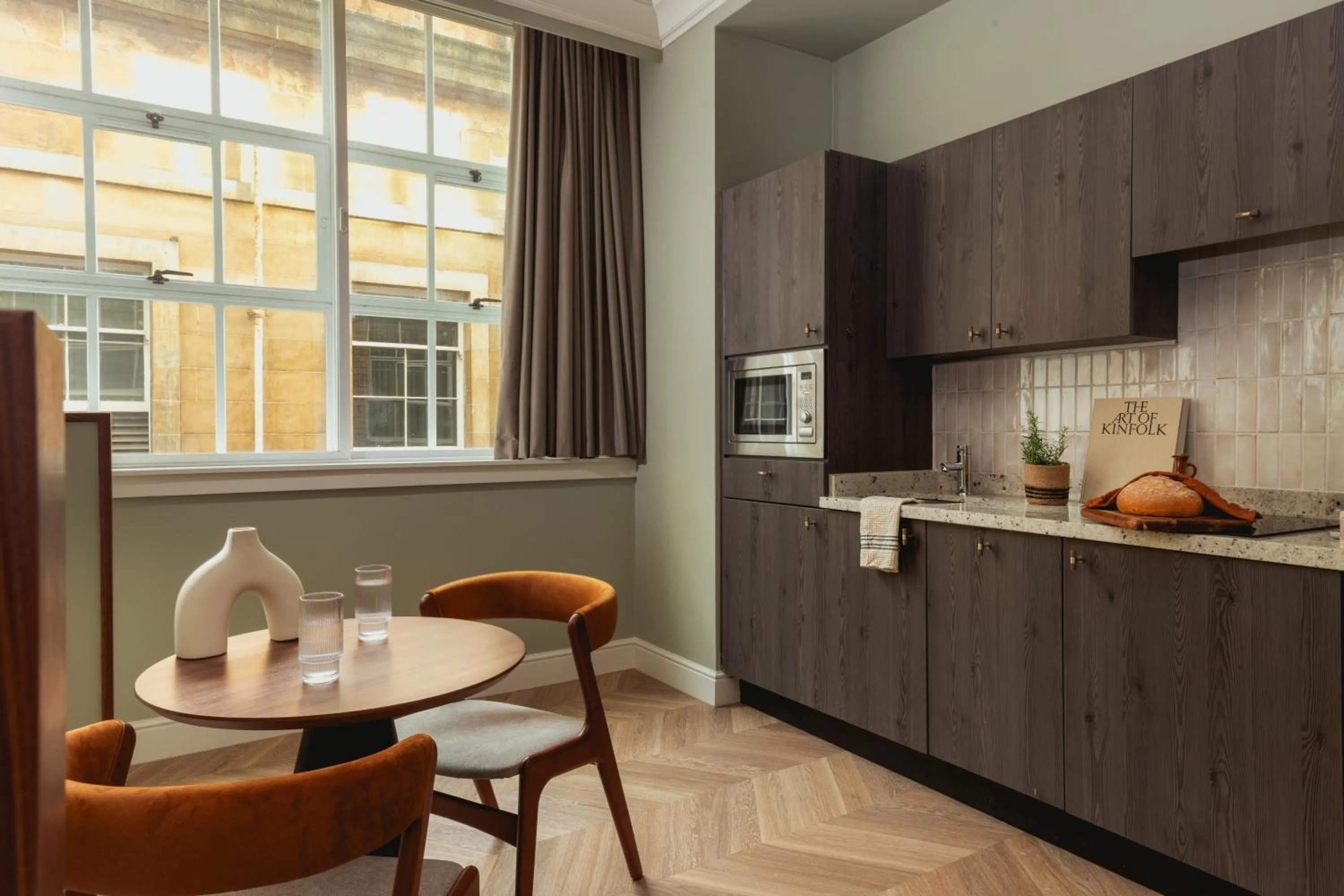 Kitchen or kitchenette in Native Glasgow