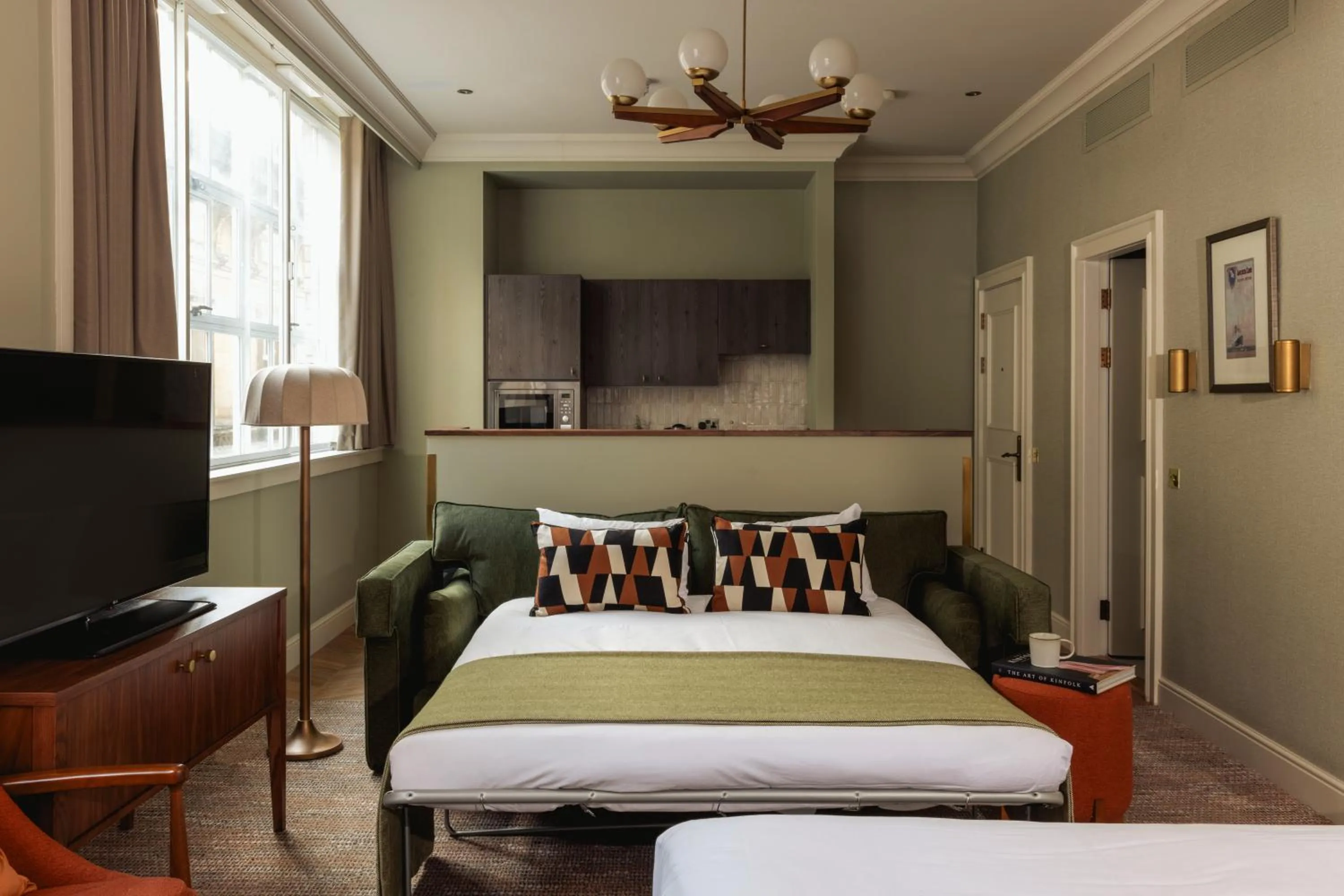 Bed in Native Glasgow