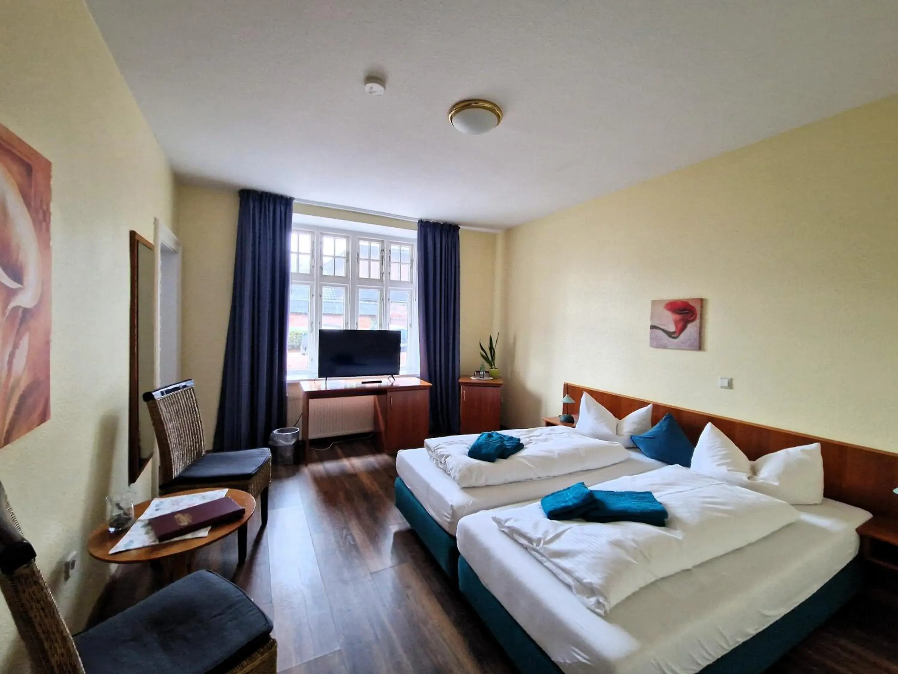 Standard Double Room in Hotel Fährhaus Niederkleveez Standard Double Room in Hotel Fährhaus Niederkleveez