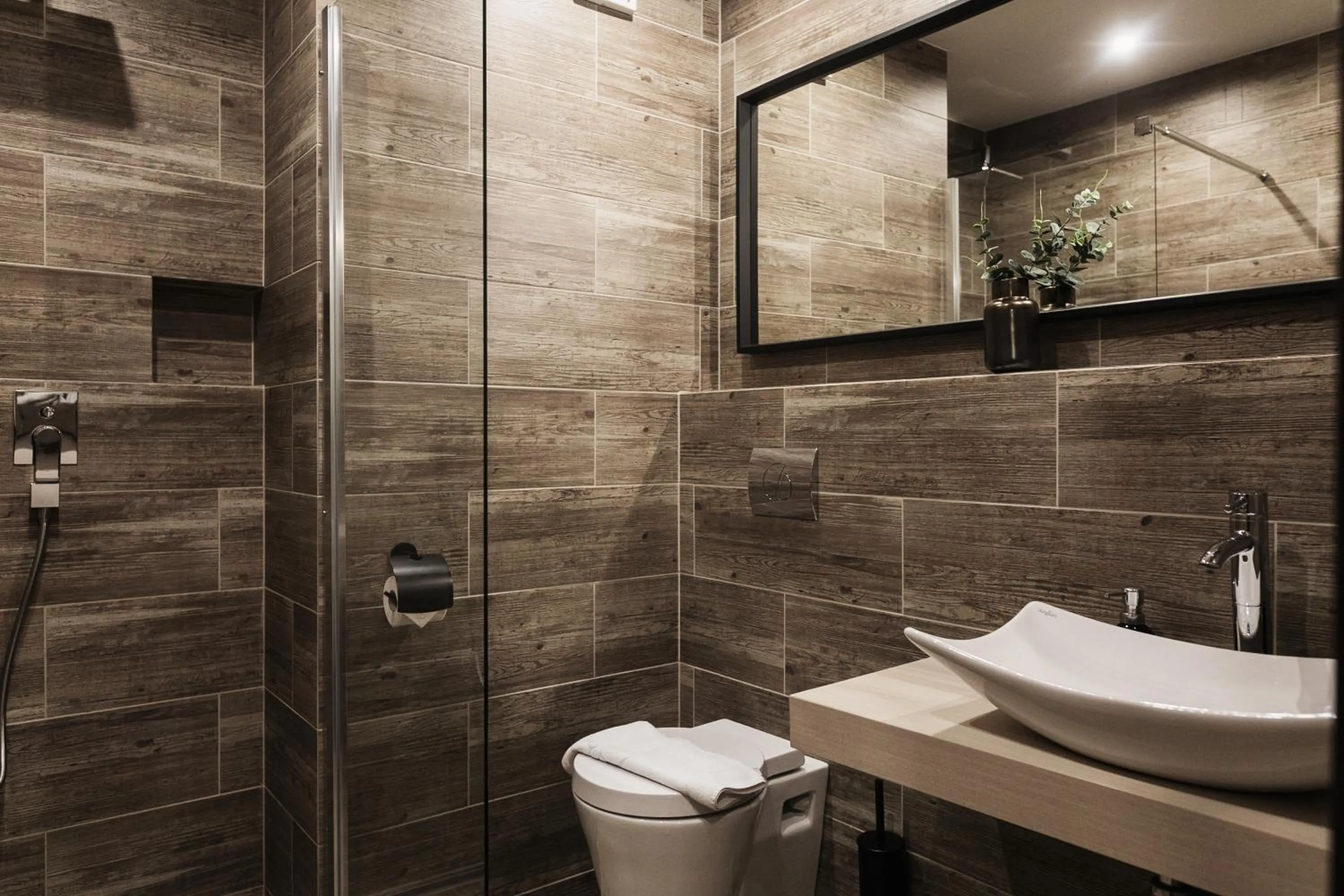 Shower in Interhotel Tatra