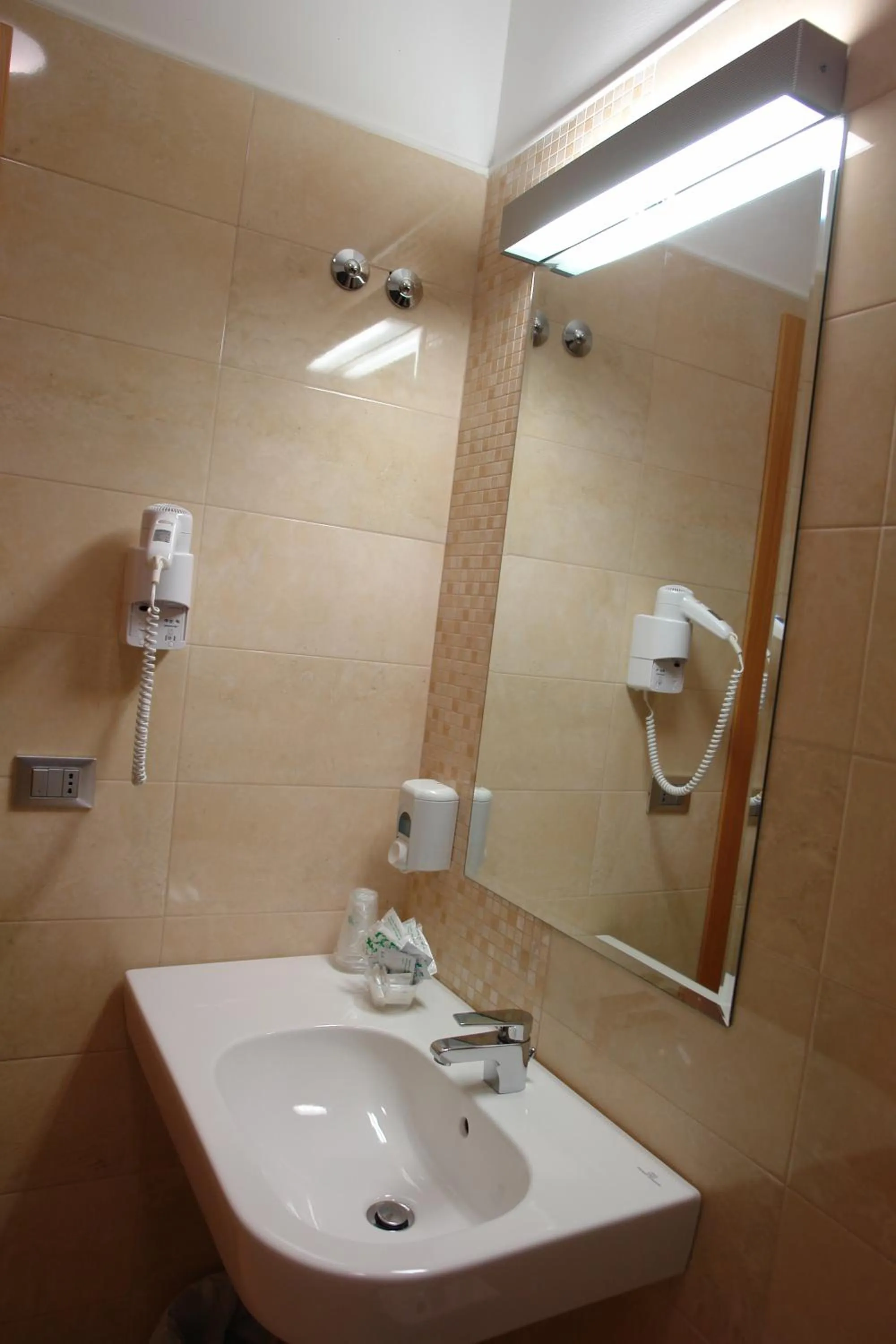 Bathroom in Hotel Corona