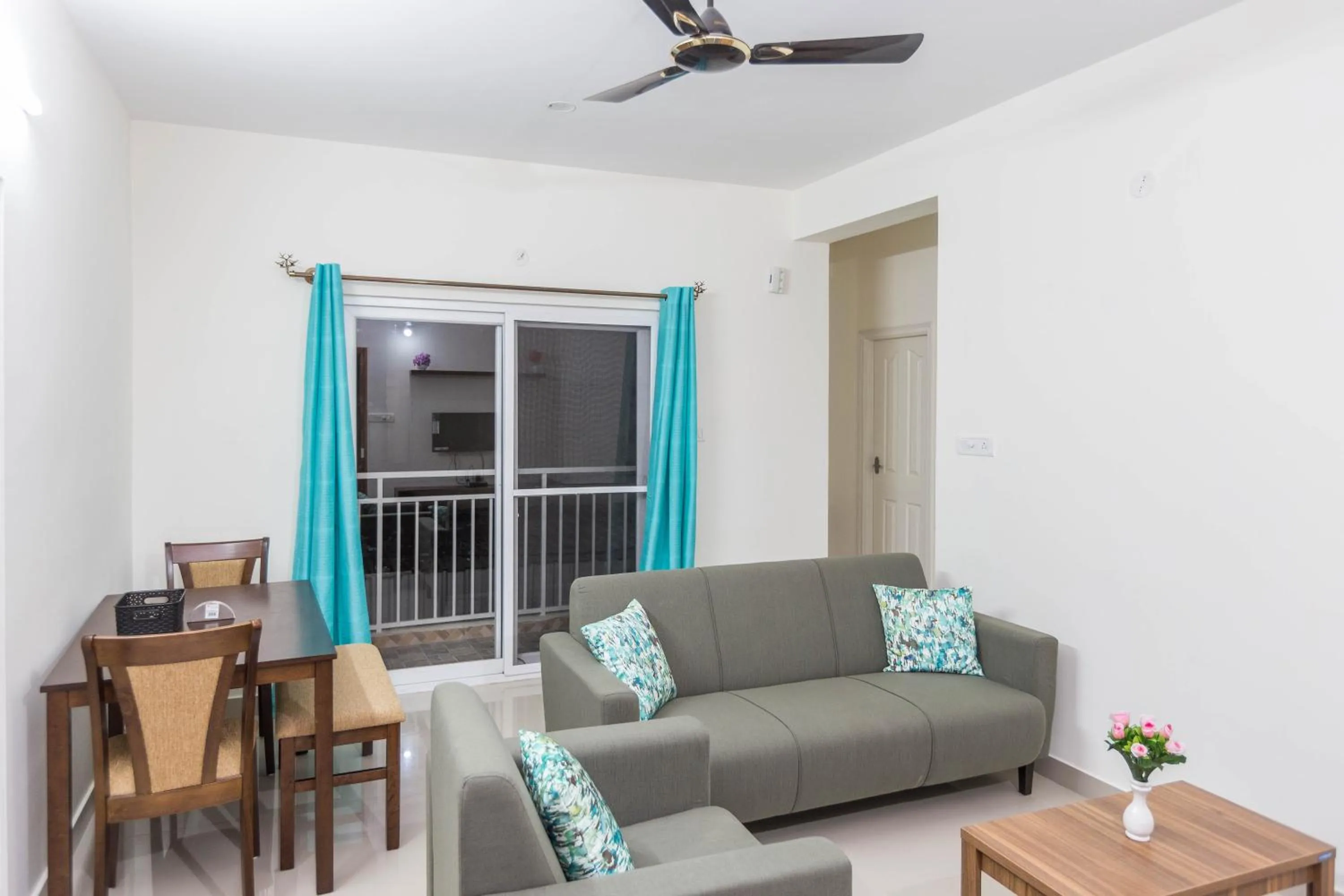 Living room in Mistyblue Serviced Apartments