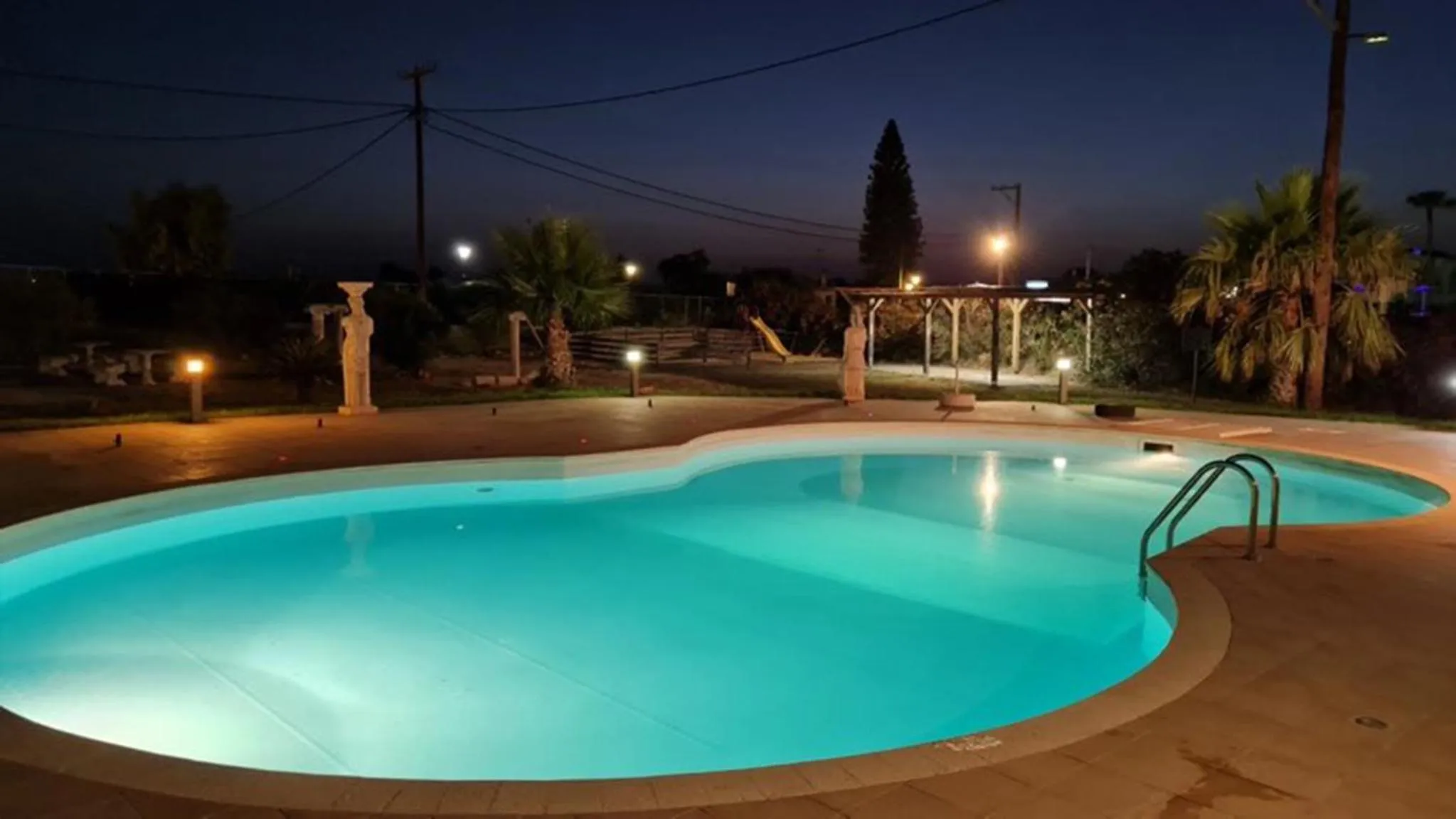 Swimming pool in Garden City Image