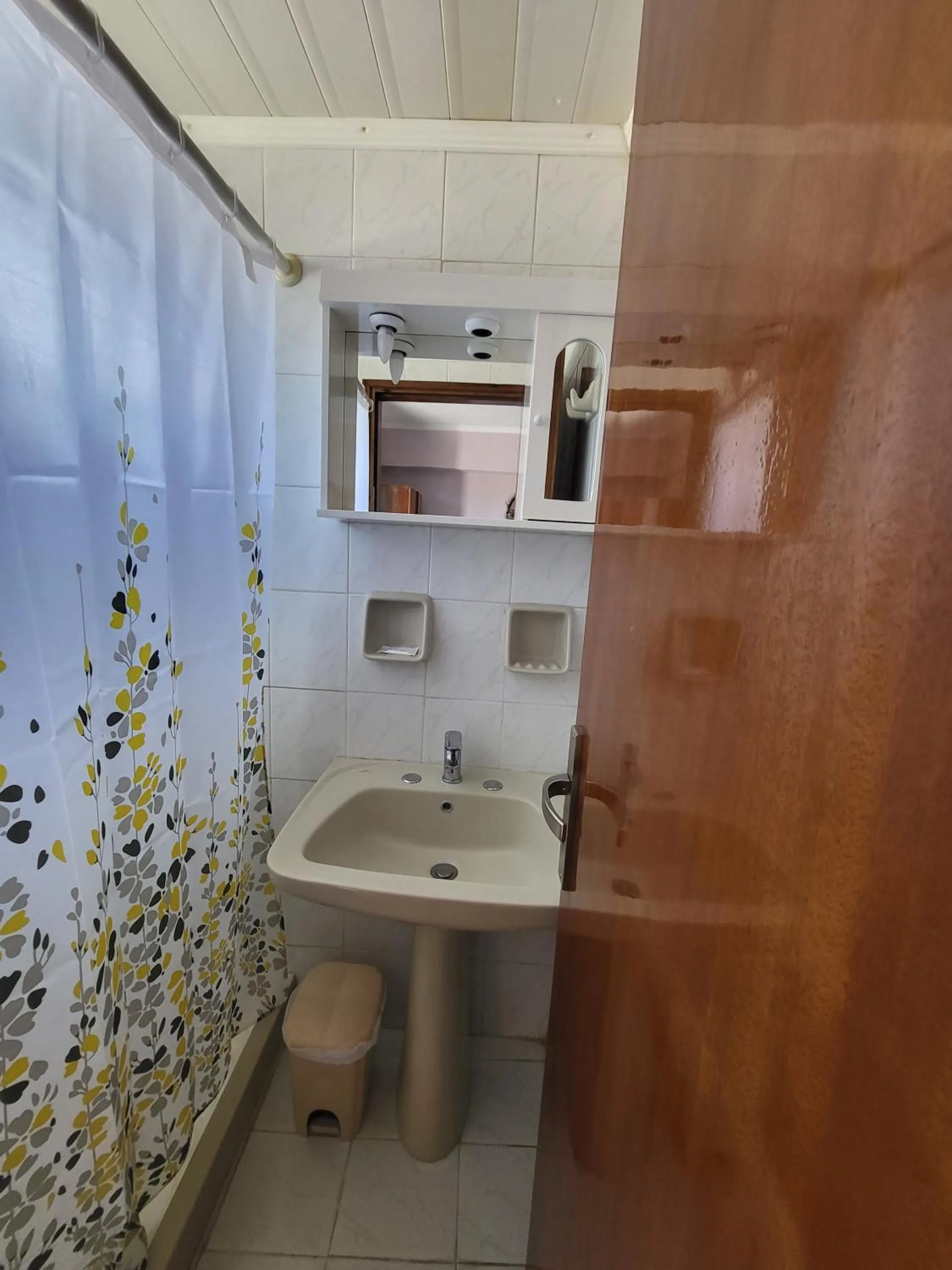 Bathroom in Garden City Image