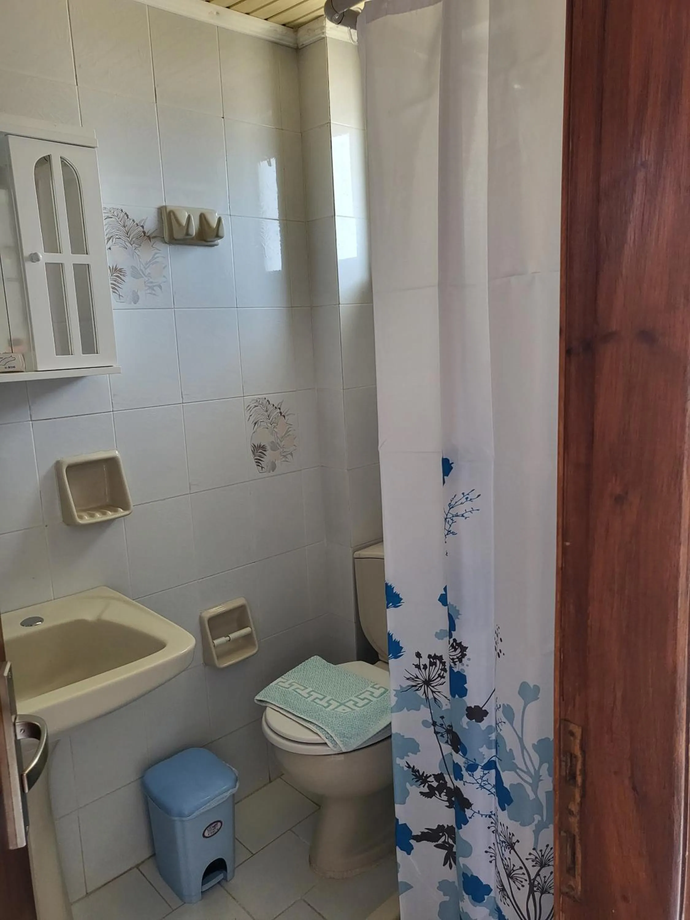 Bathroom in Garden City Image