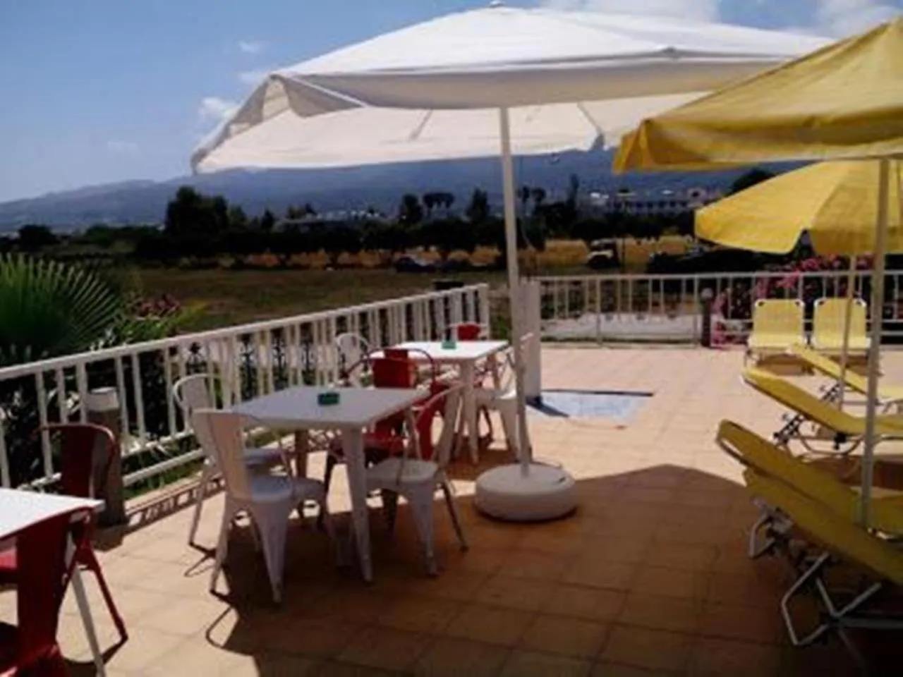 Restaurant/places to eat in Garden City Image