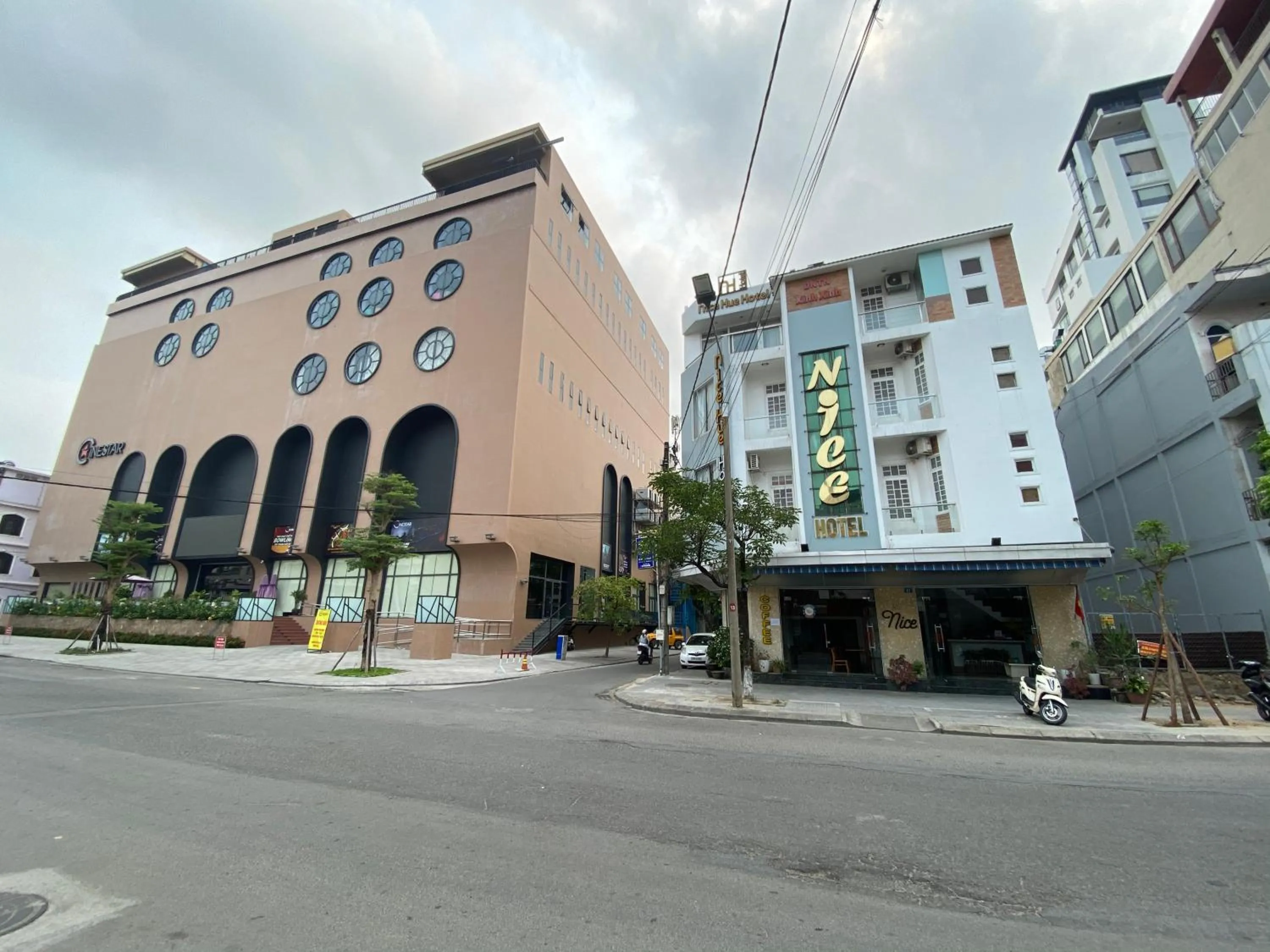 Property building in Nice Hue Hotel