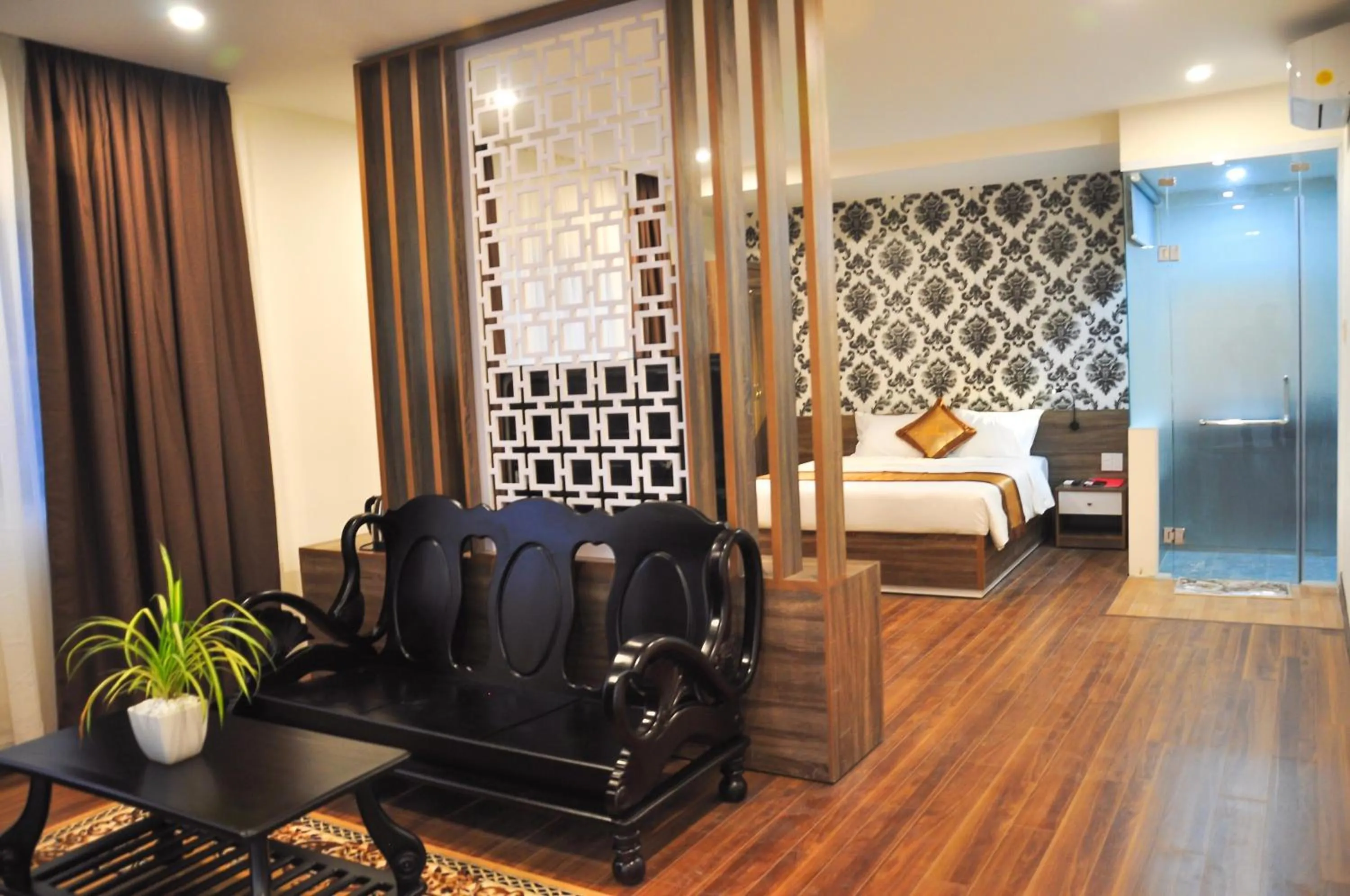 Shower in Nice Hue Hotel