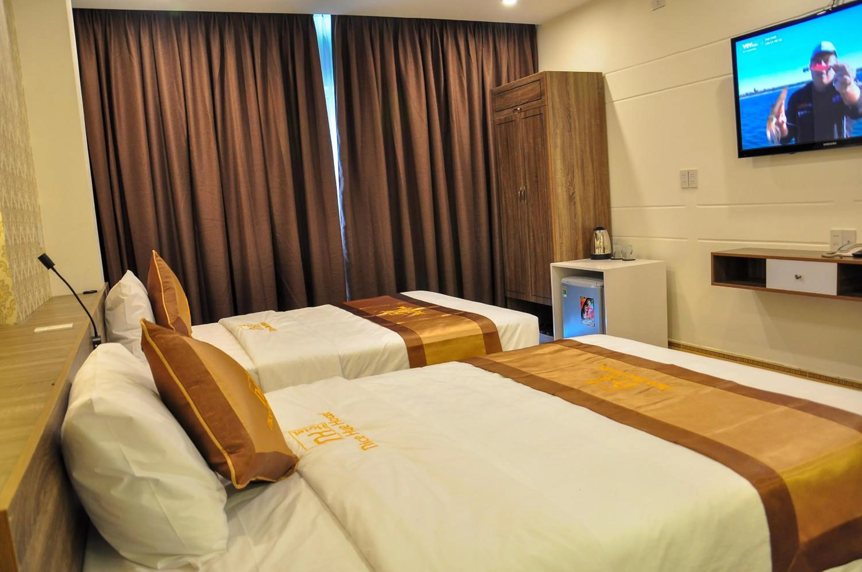 View (from property/room), Bed in Nice Hue Hotel