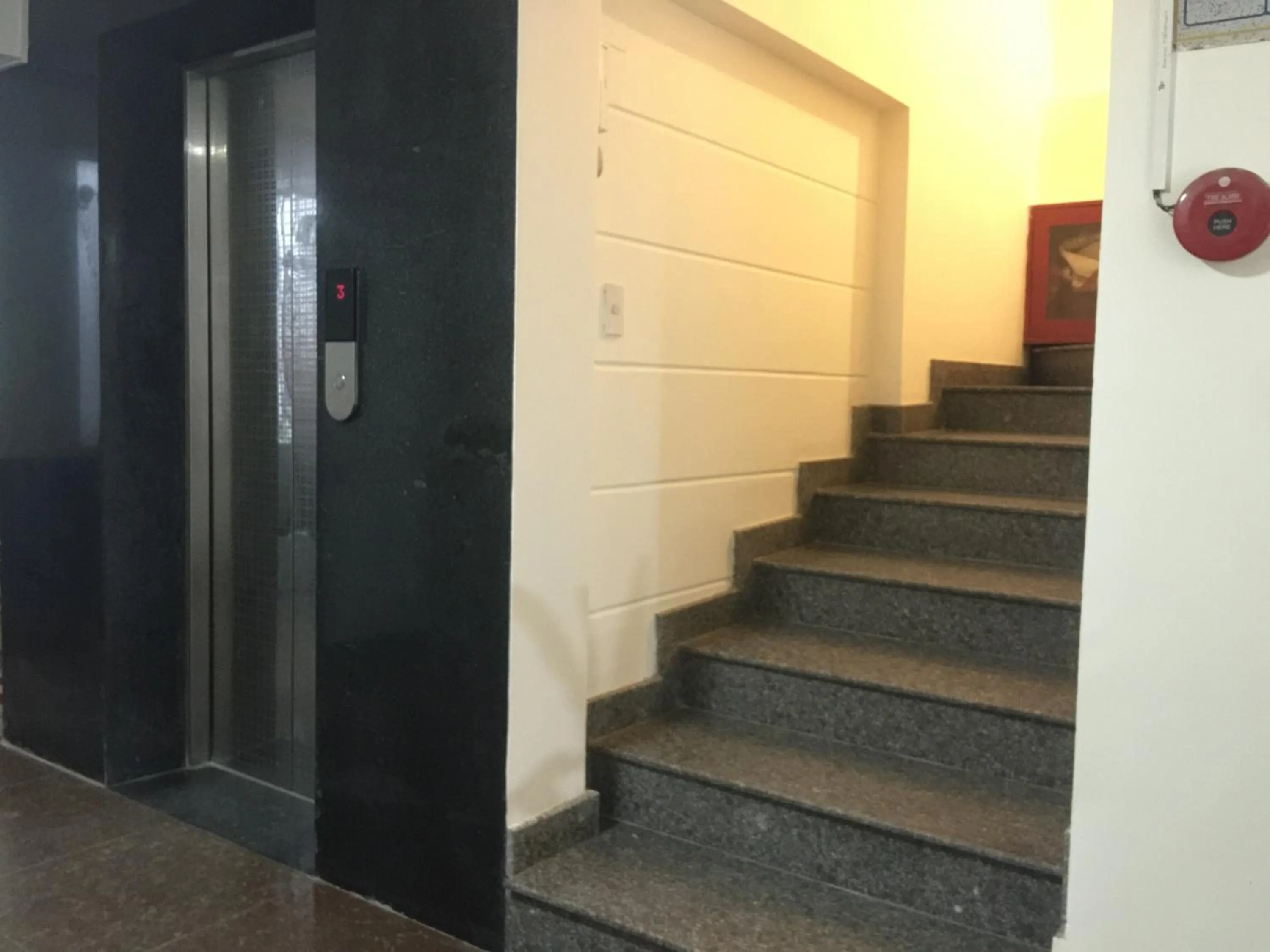 Night in Nice Hue Hotel