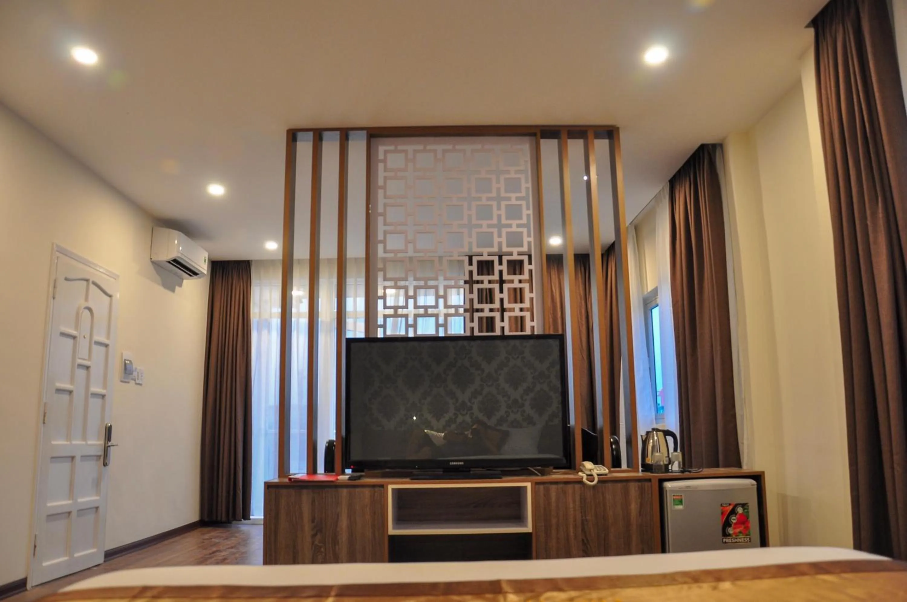 View (from property/room) in Nice Hue Hotel