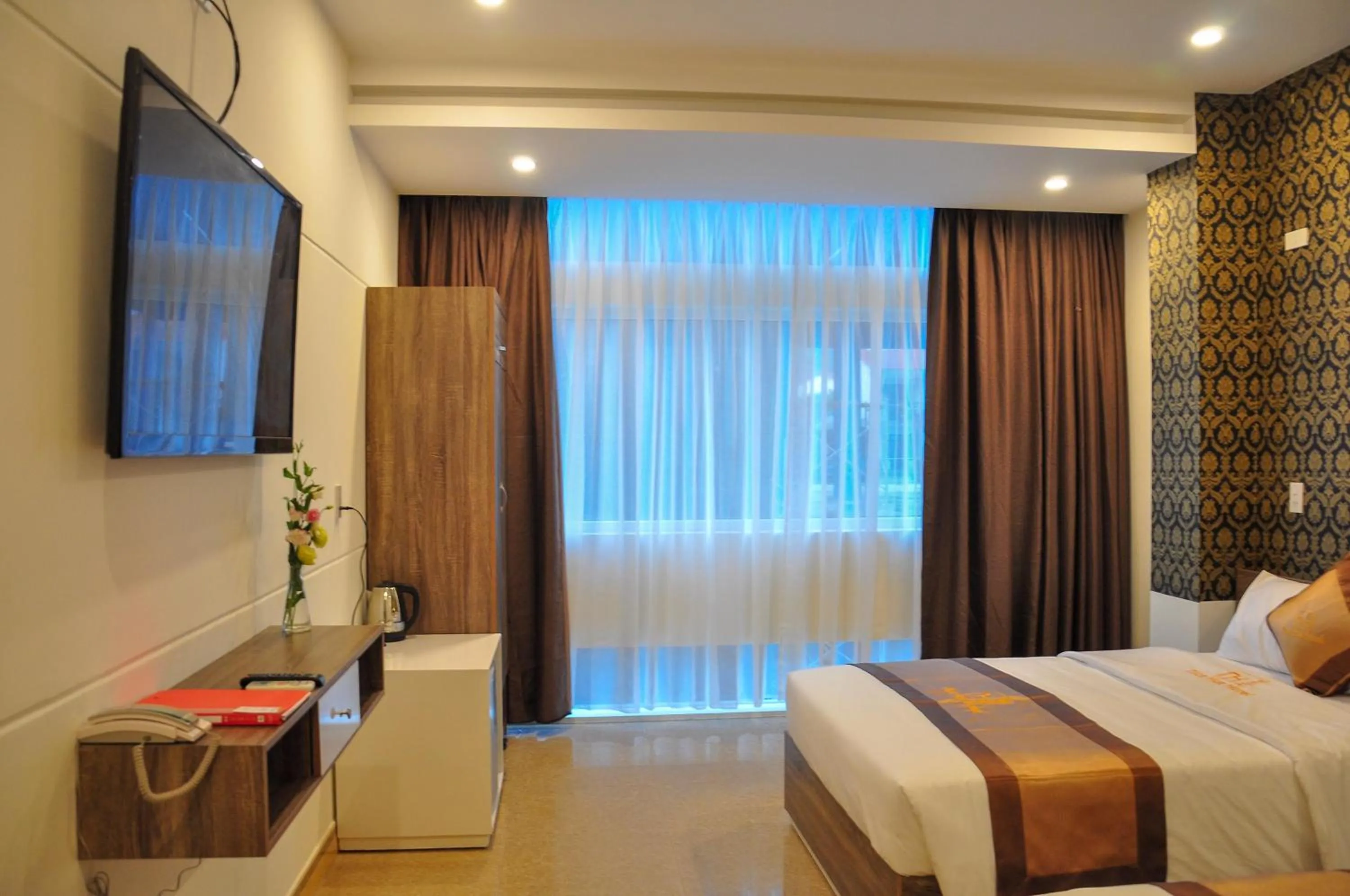 Other, Bed in Nice Hue Hotel