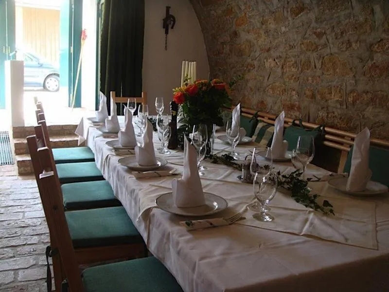 Restaurant/places to eat in Landgasthof Hotel Muhr