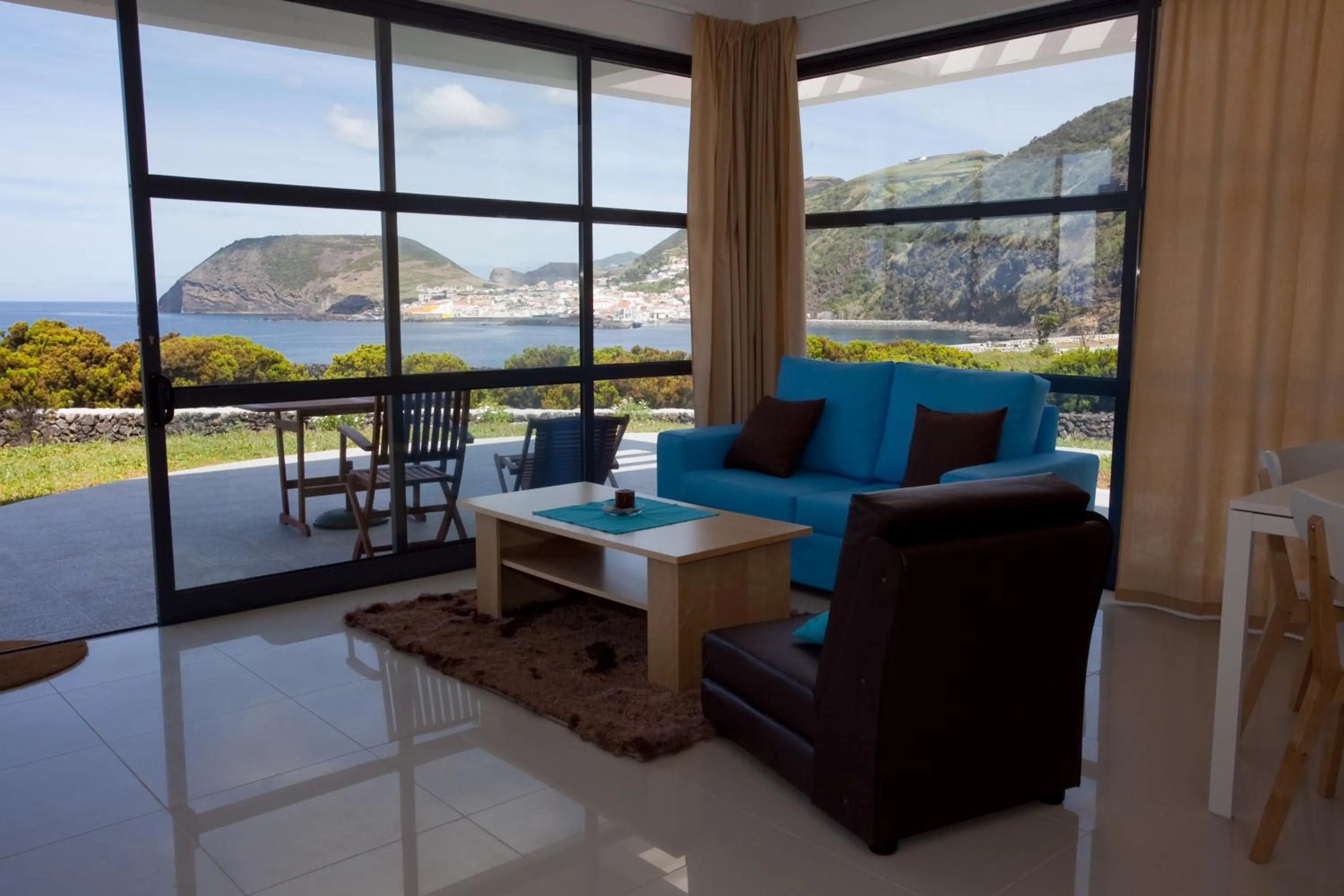 Living room in Cantinho das Buganvilias AT****