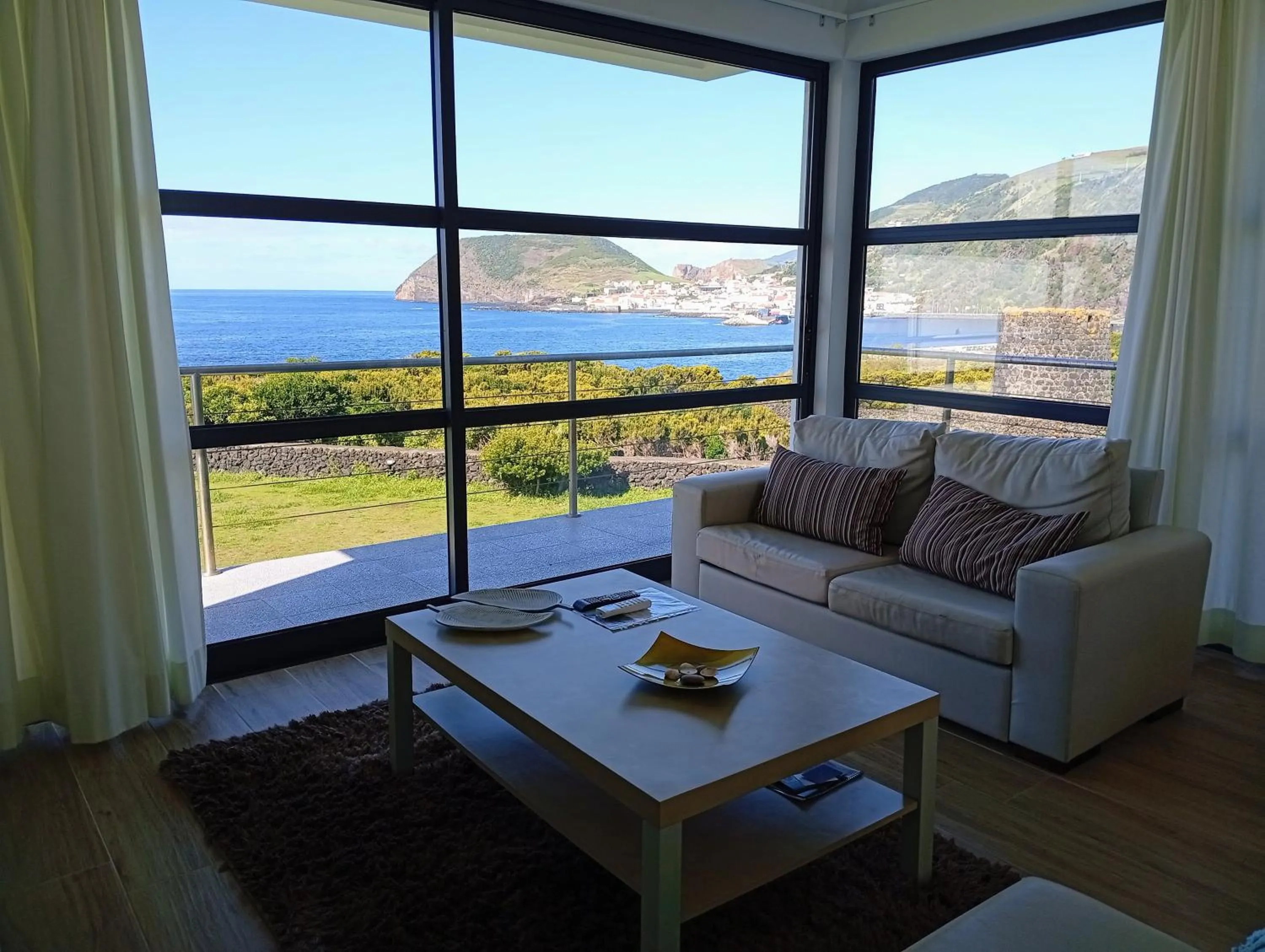 Living room in Cantinho das Buganvilias AT****