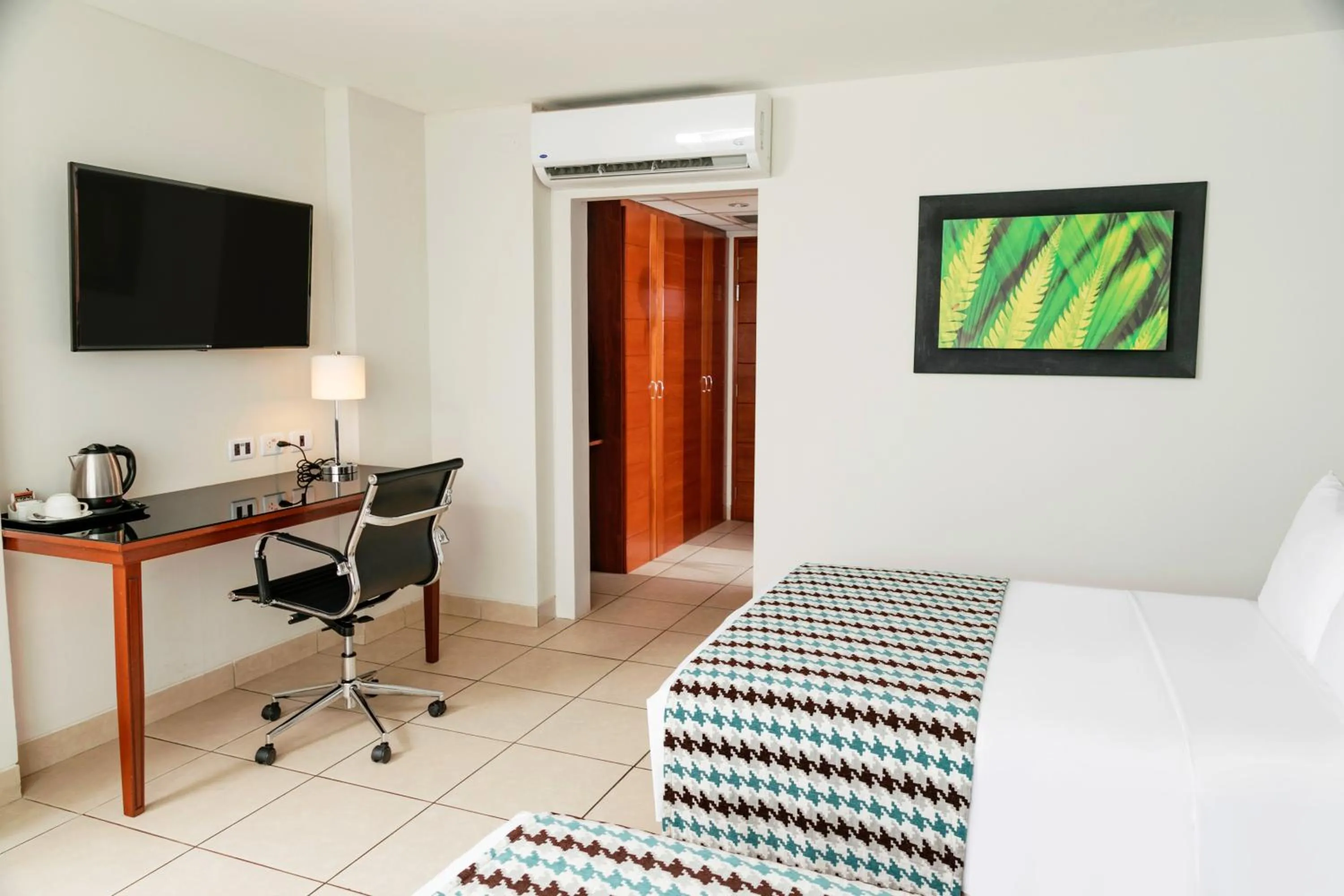 Bedroom, Bed in Wyndham Costa del Sol Pucallpa