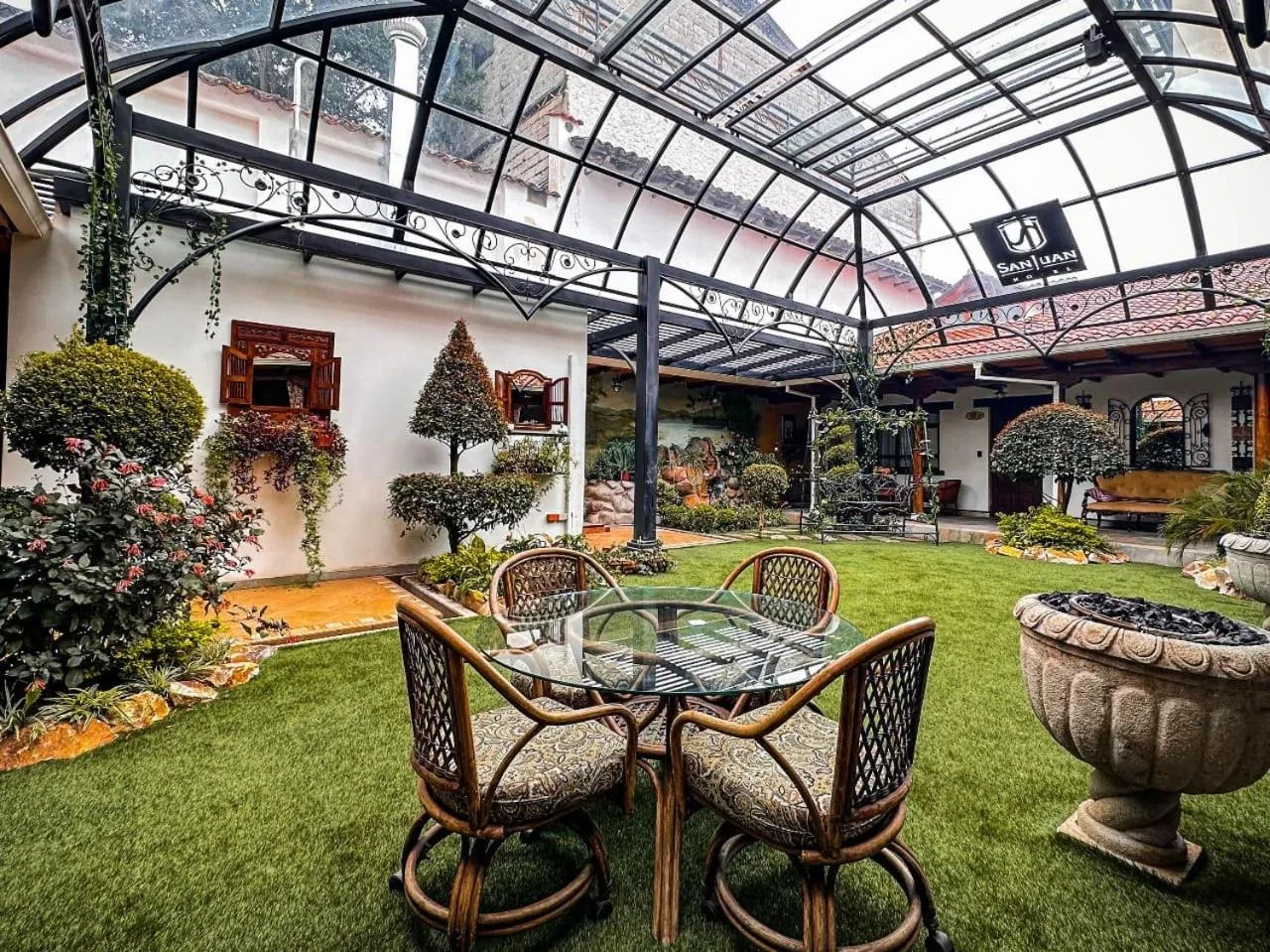 Patio in San Juan Hotel