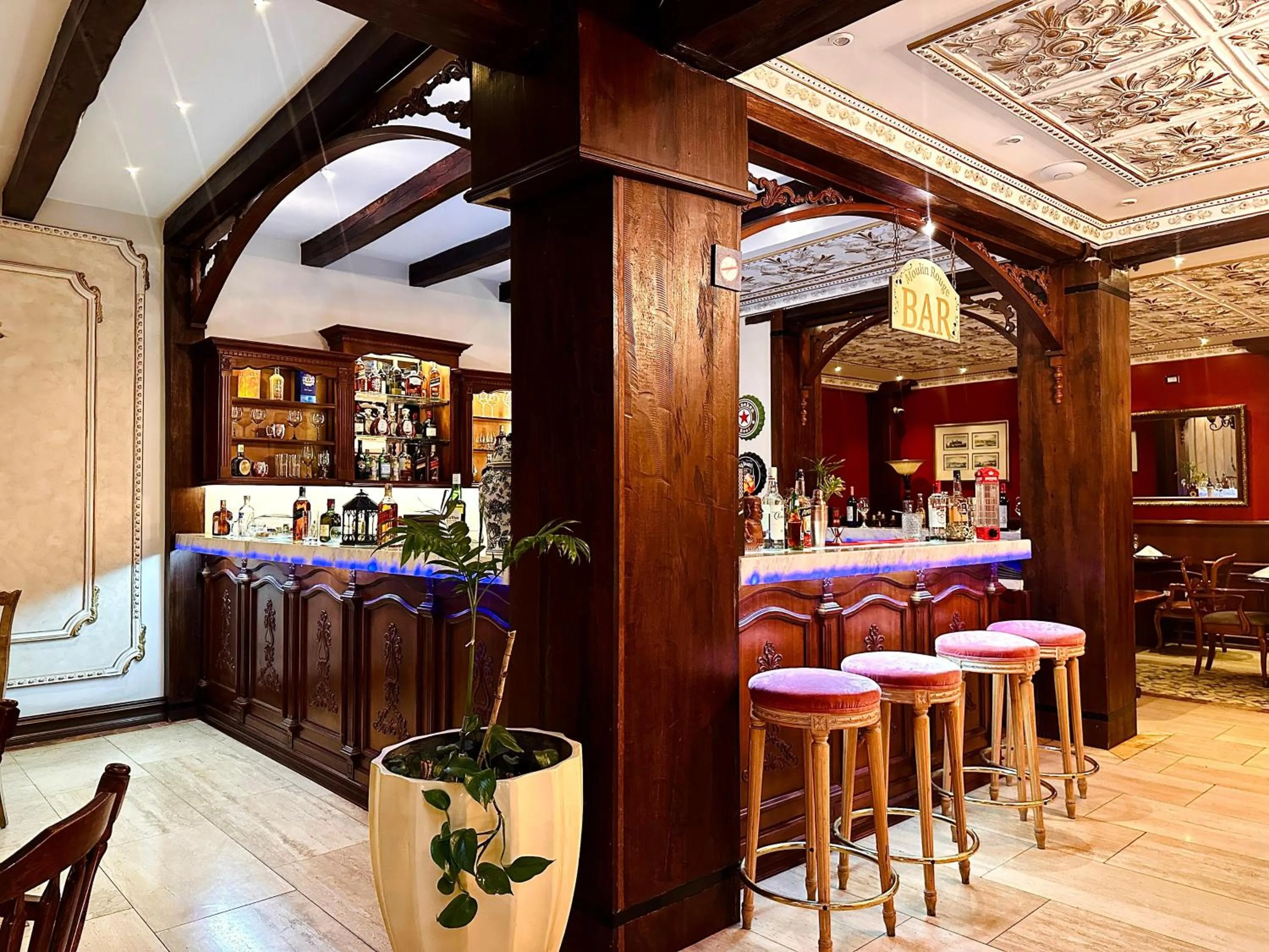 Lounge or bar in San Juan Hotel