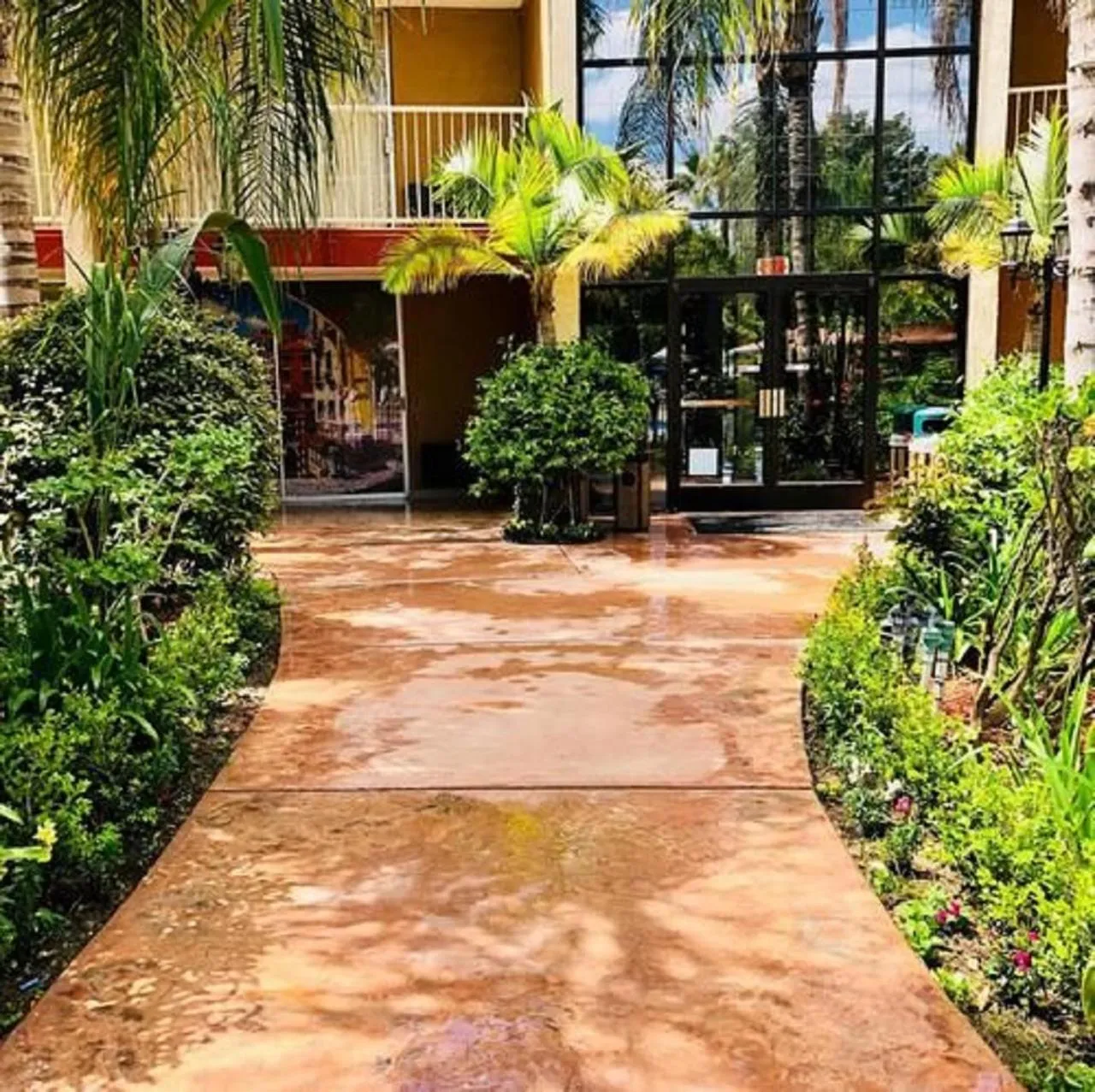 Garden in Duniya Hotel