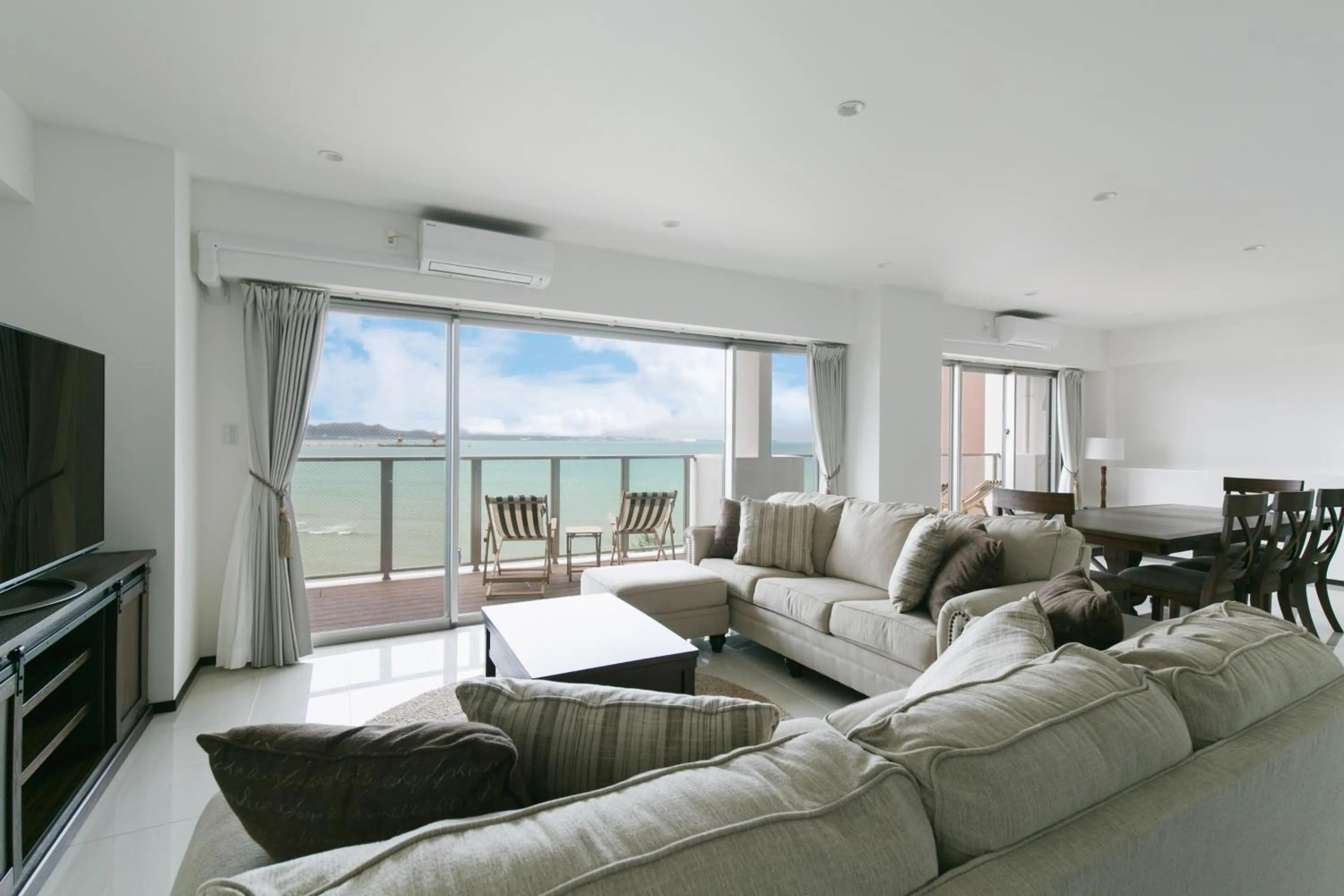 Living room in Hideout Okinawa Uruma