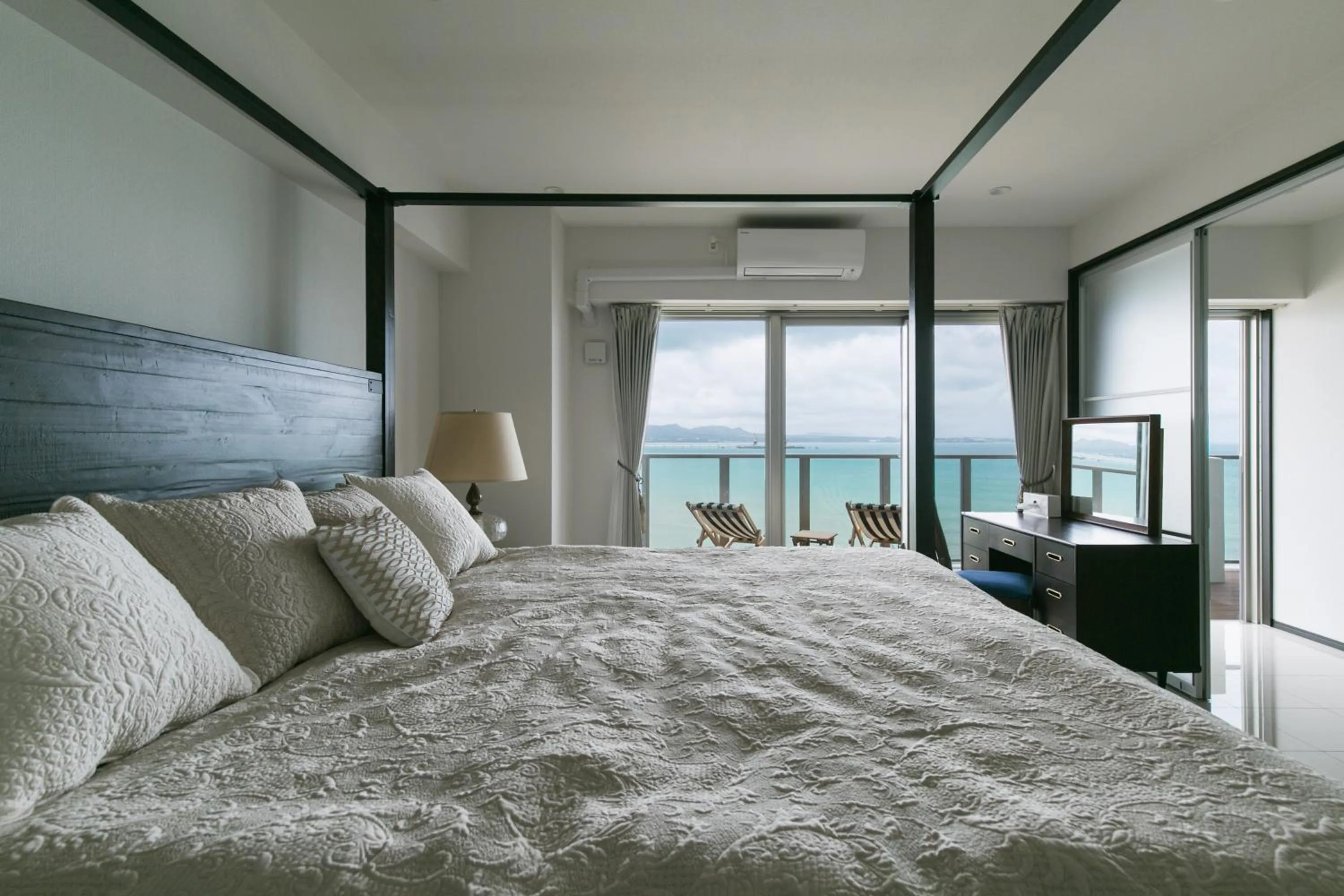 Bedroom, Bed in Hideout Okinawa Uruma