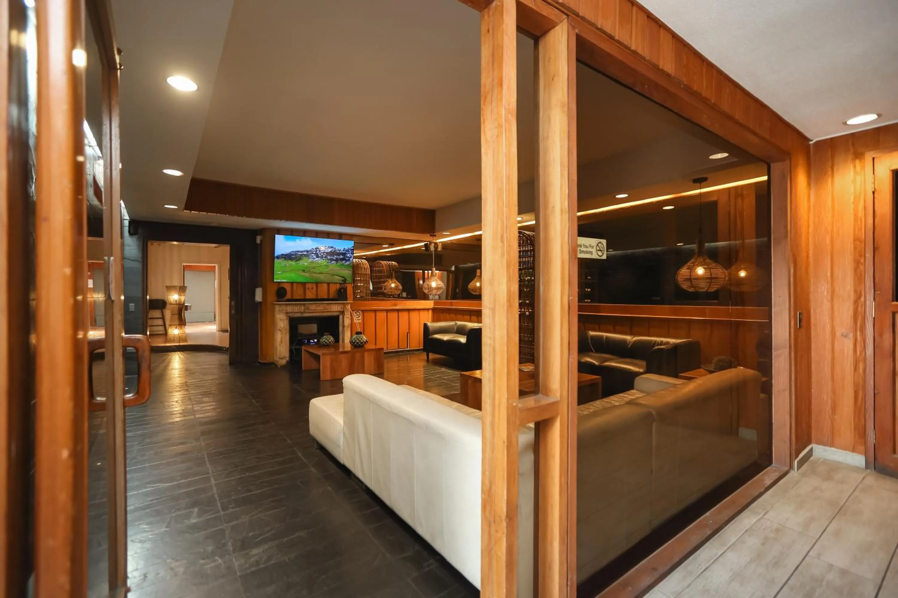 Bed in Hotel Oceanic