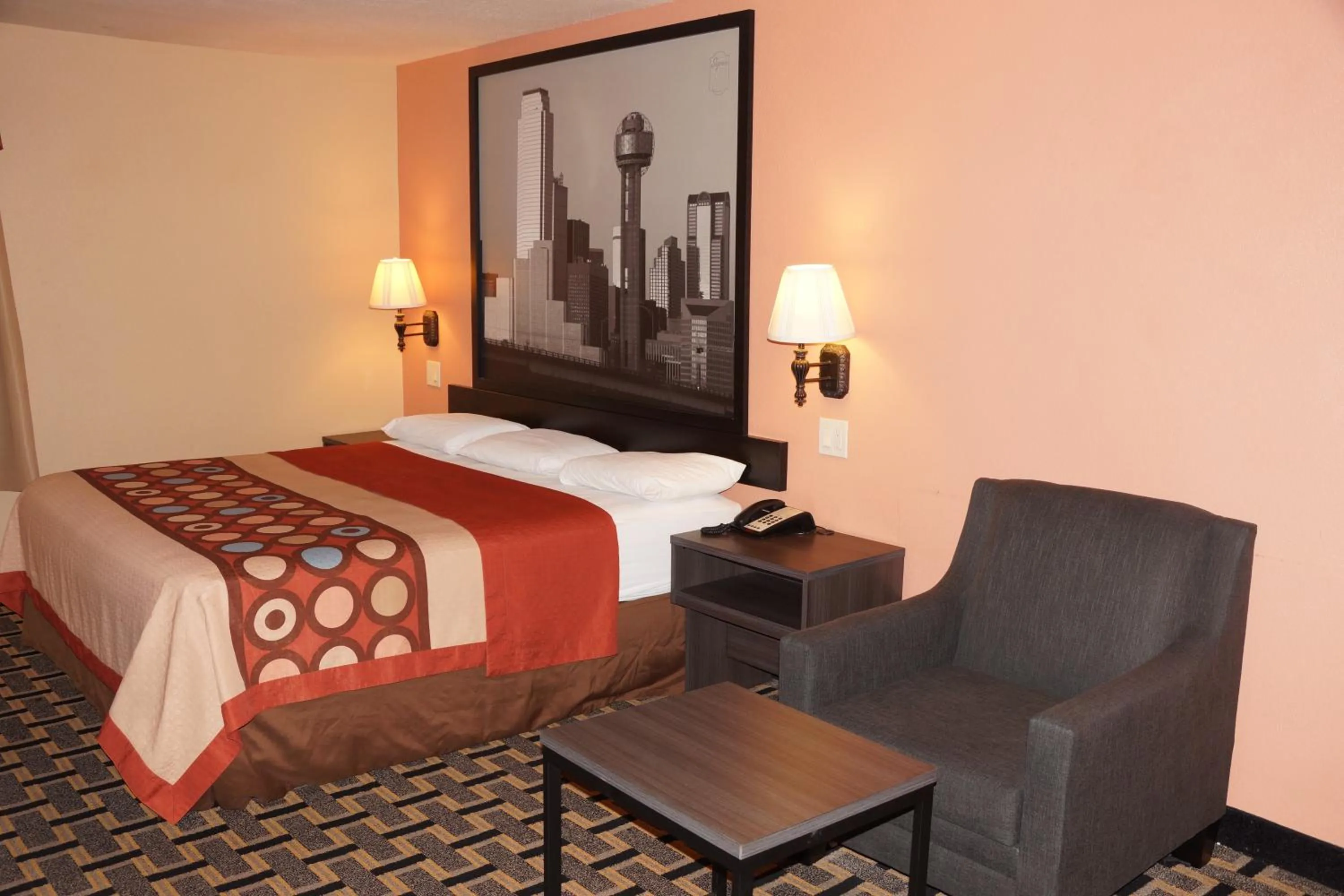 Bed in Super 8 by Wyndham Farmers Branch/North Dallas