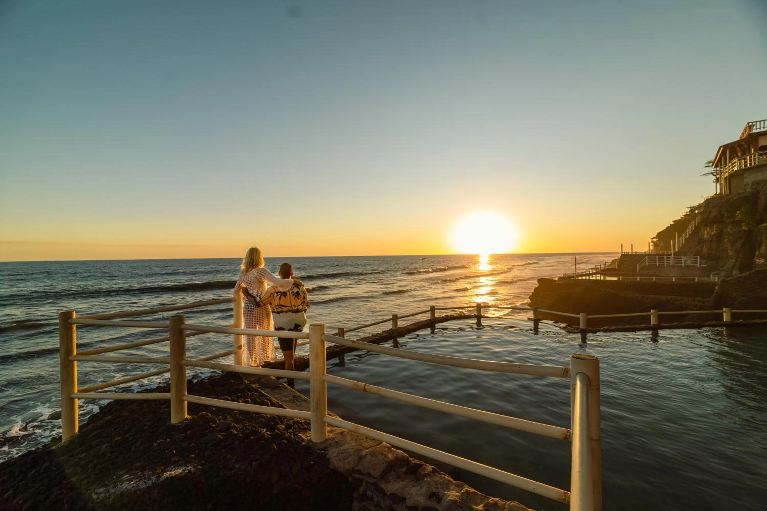 Swimming pool in Hotel Los Farallones
