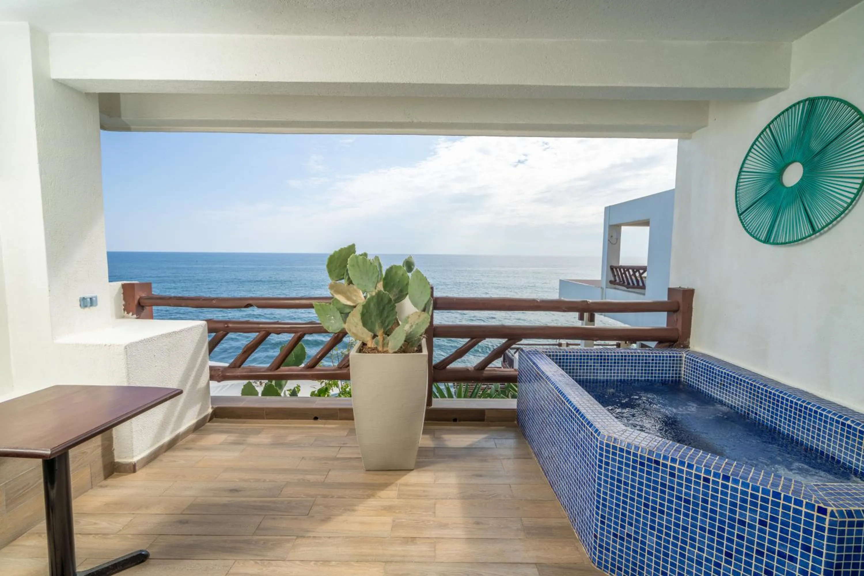 Hot Tub in Hotel Los Farallones