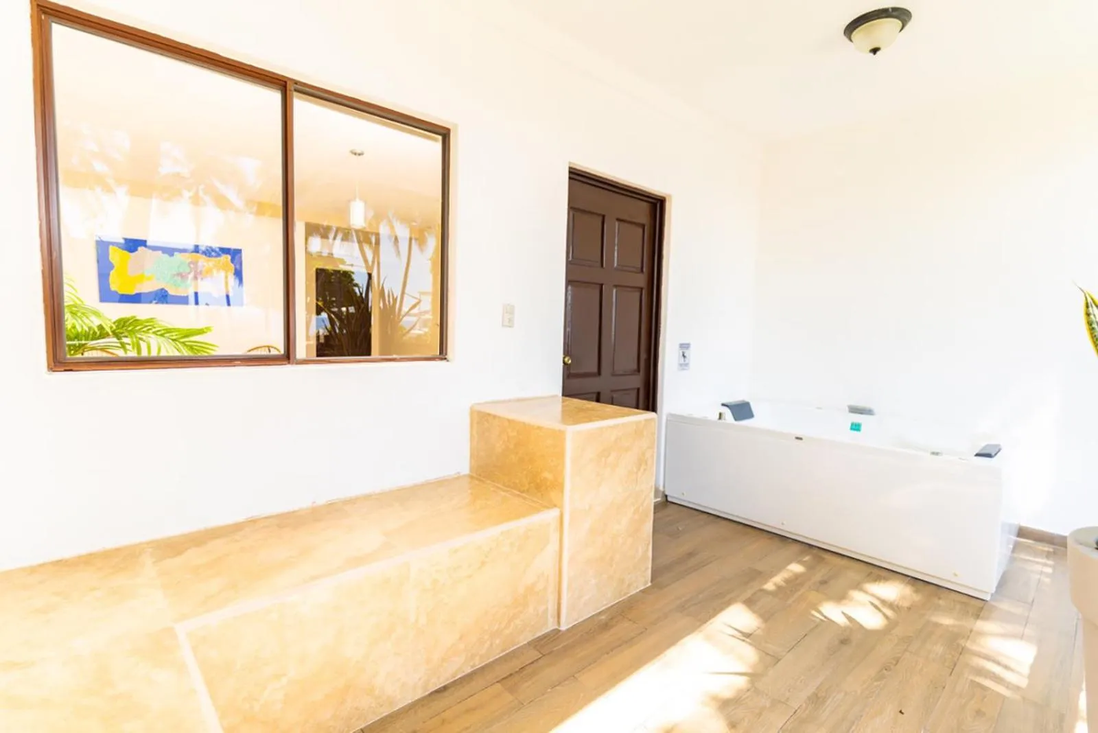 Hot Tub in Hotel Los Farallones