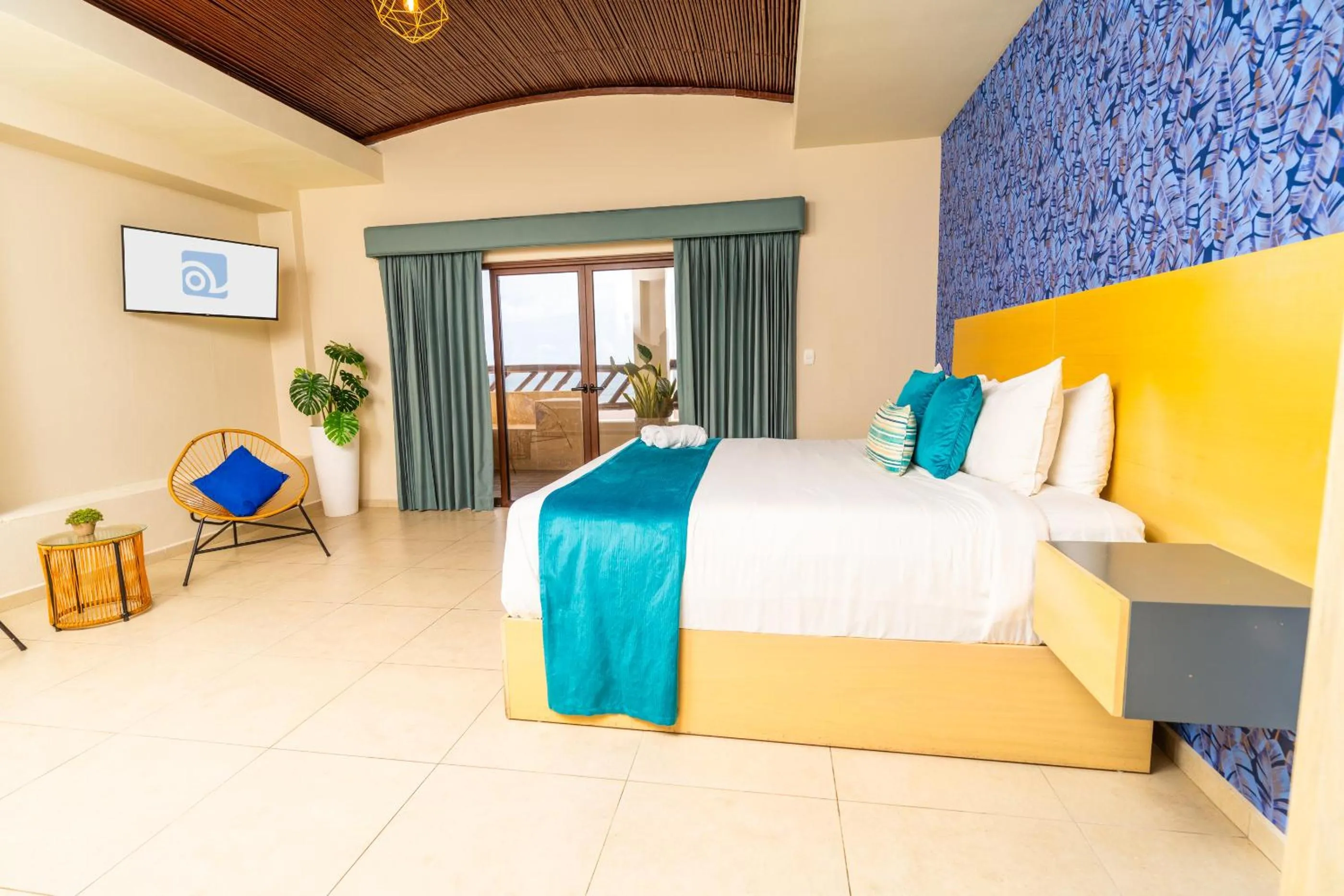 TV and multimedia, Bed in Hotel Los Farallones