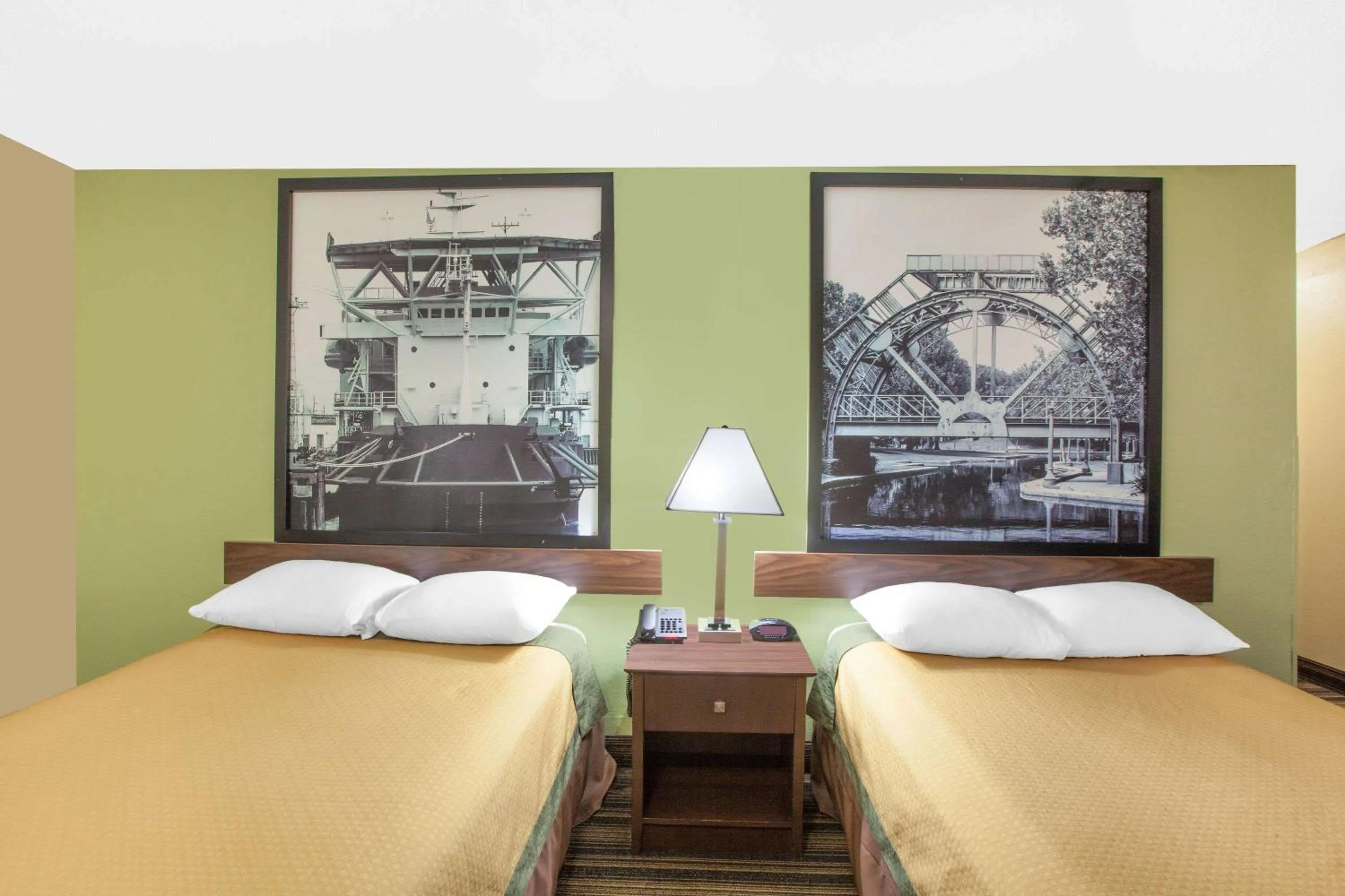 Photo of the whole room, Bed in Super 8 by Wyndham Natchitoches