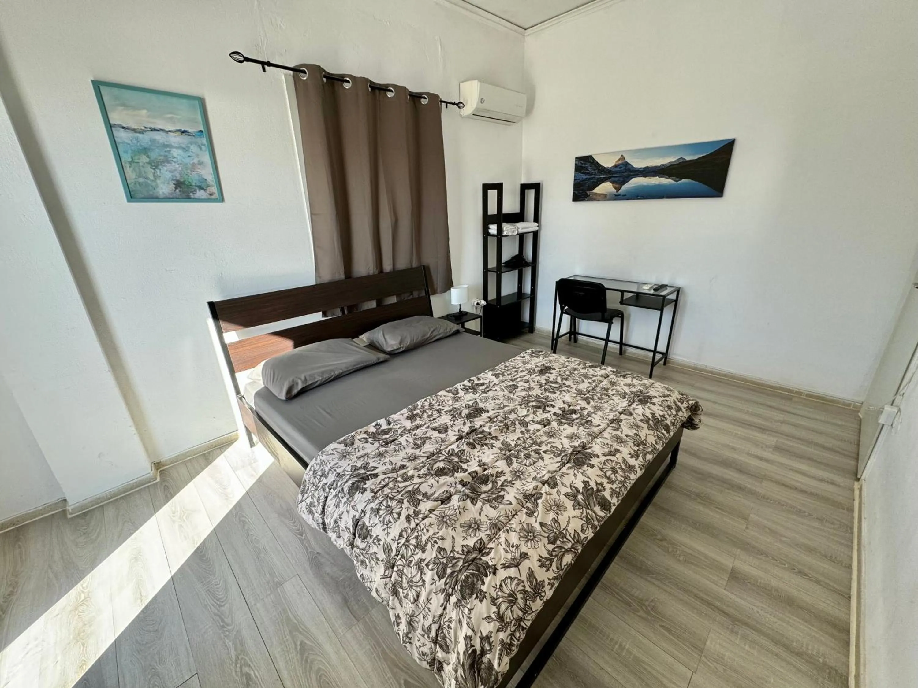 Bed in Starfish Seaside Studio