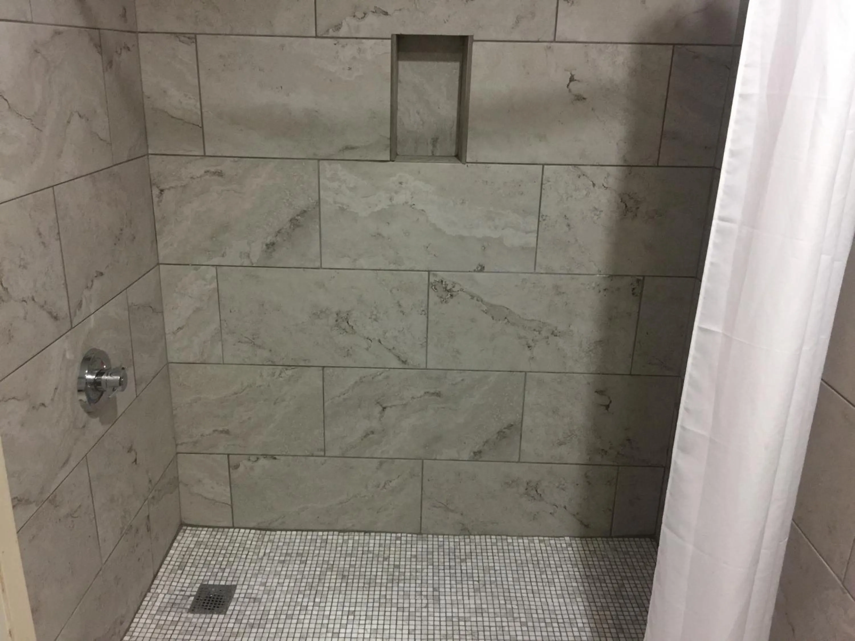 Island Suites Hobby Airport