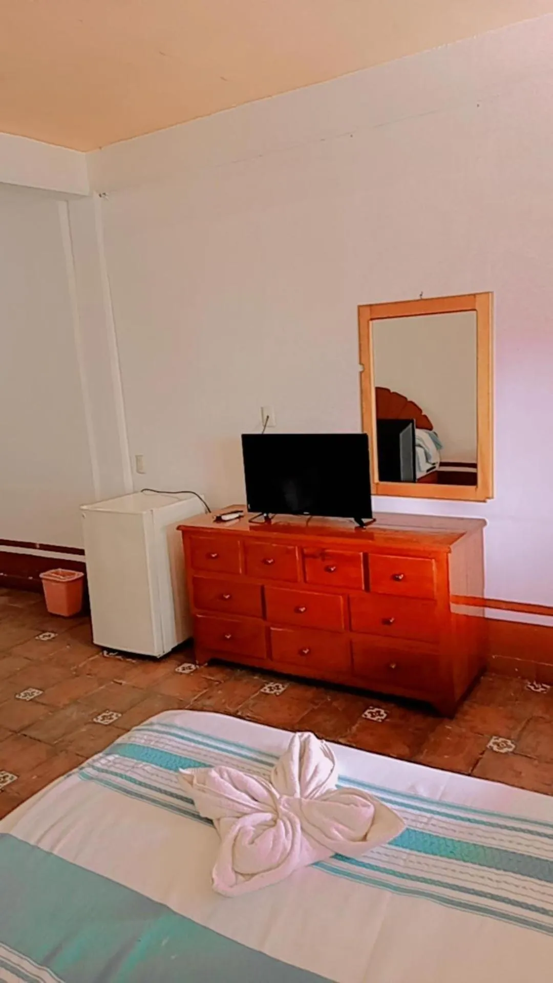 TV and multimedia, Bed in Hotel Bungalows Acuario