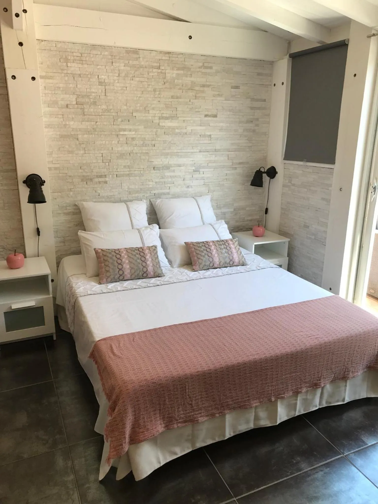 Bed in Au Gre Du Sud