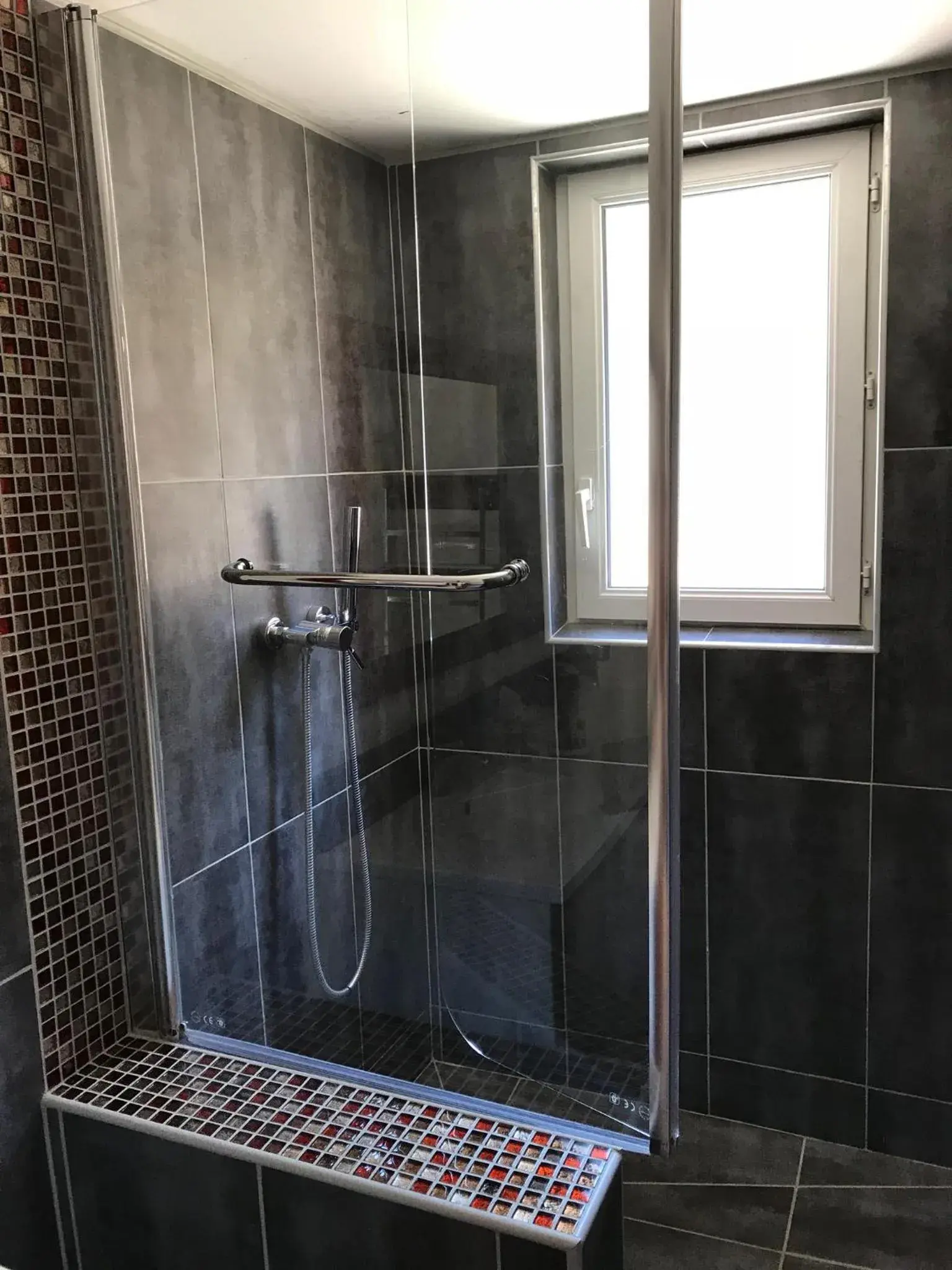 Large Double Room in Au Gre Du Sud Large Double Room in Au Gre Du Sud