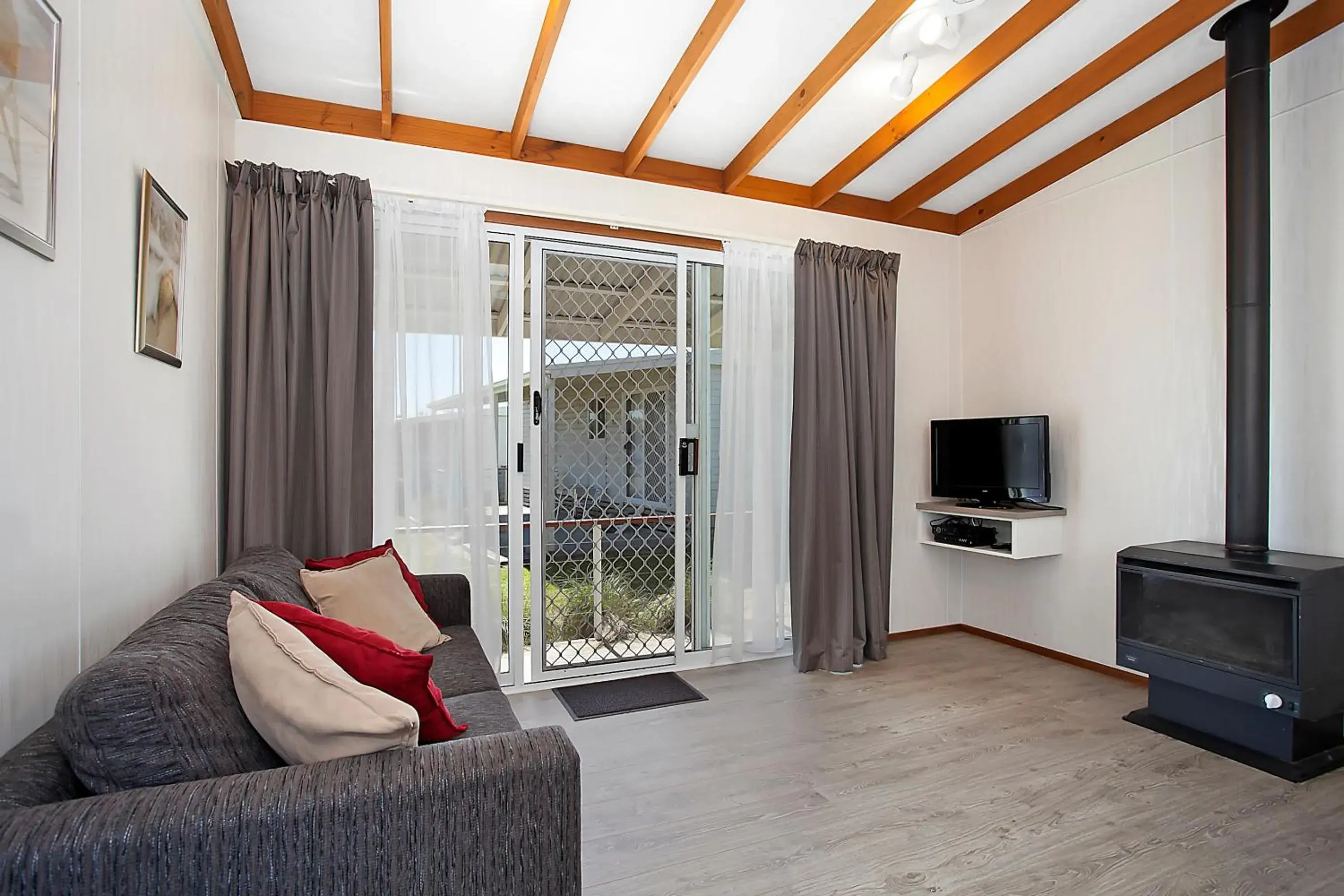 Cabin with Spa in Great Ocean Road Tourist Park Cabin with Spa in Great Ocean Road Tourist Park