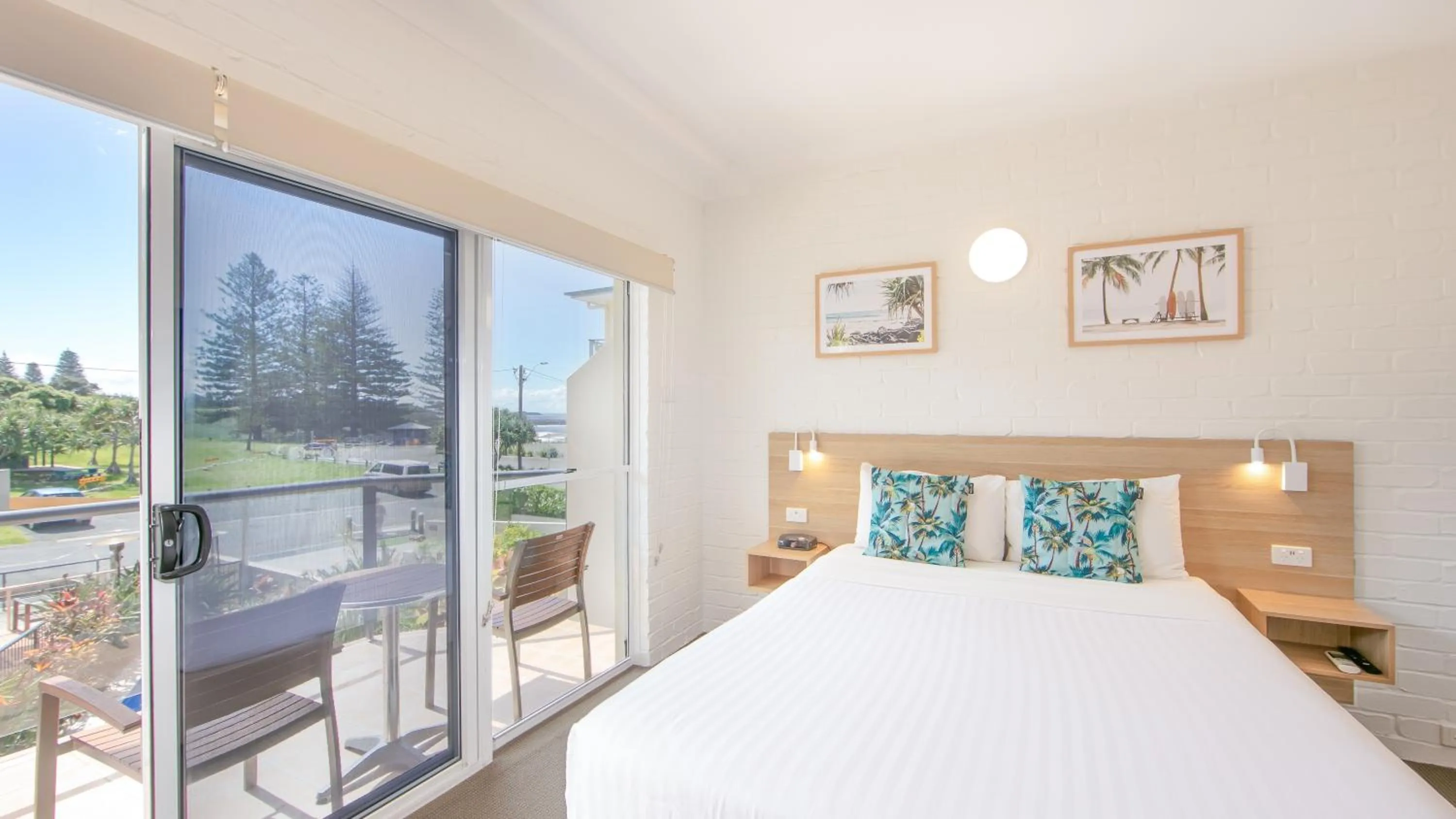 Bed in Yamba Beach Motel