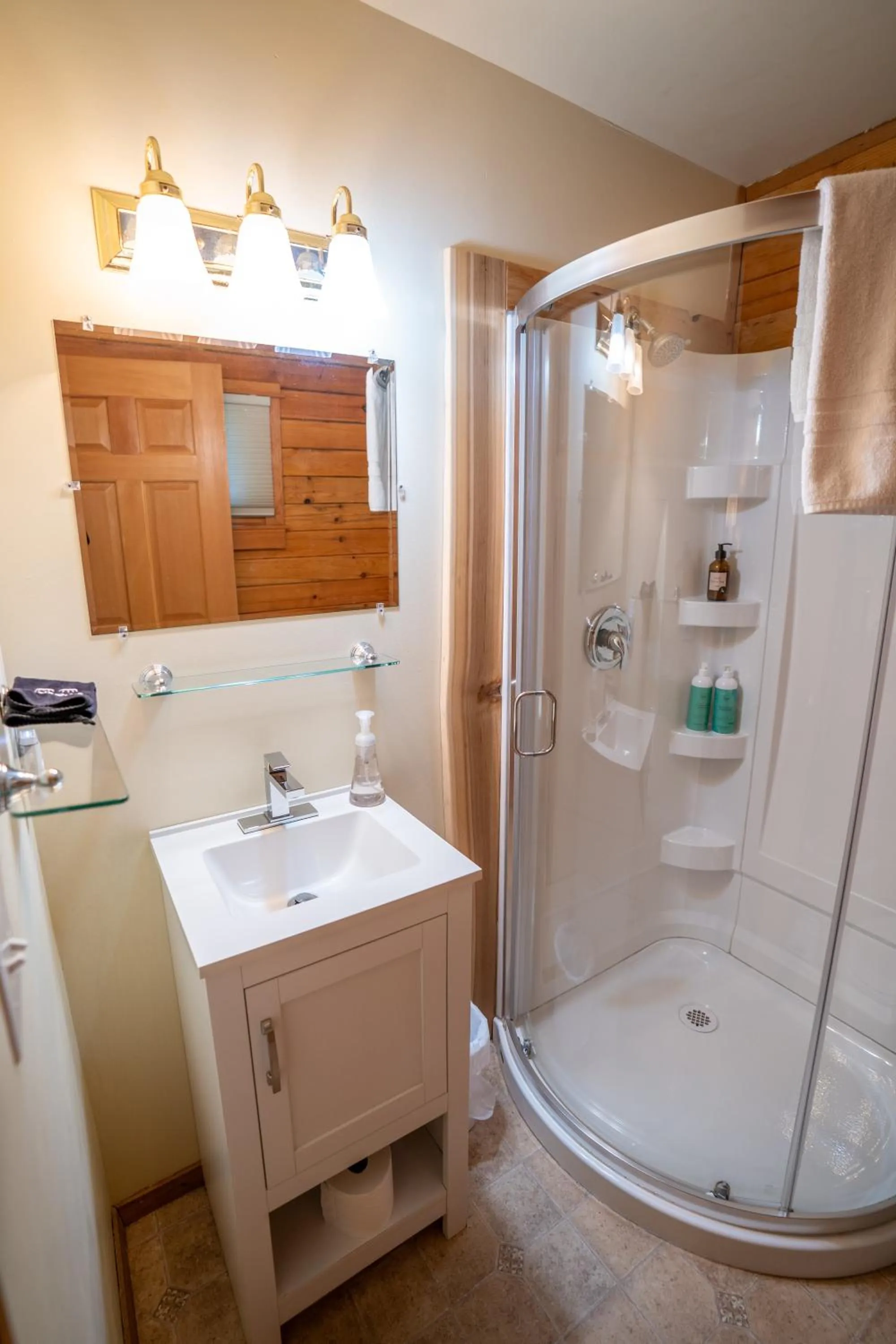 Bathroom in Across the Creek Cabins