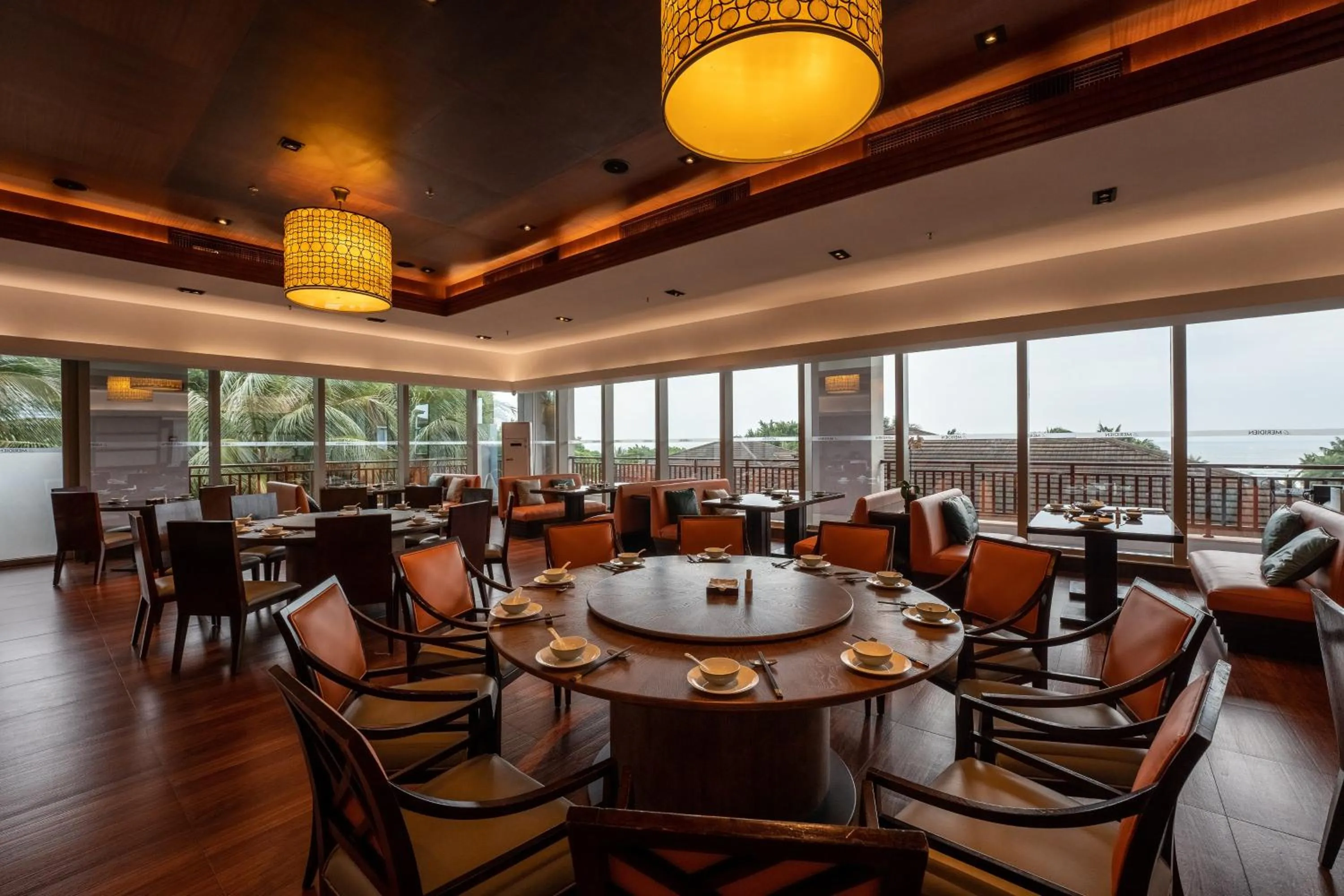 Restaurant/places to eat in Le Méridien Shimei Bay Beach Resort & Spa